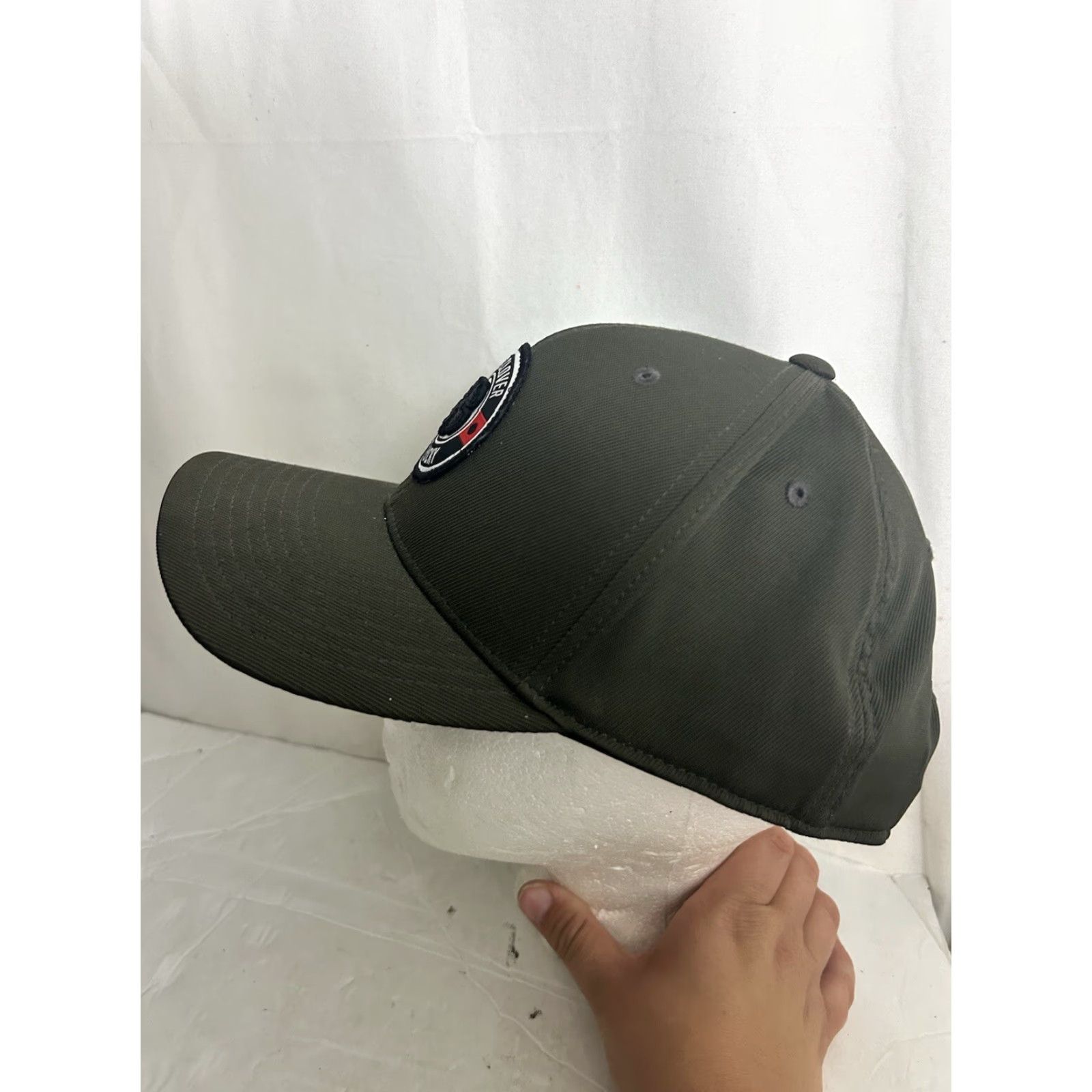 Vintage **BLACK CLOVER LIVE LUCKY GRAY ADJUSTABLE BASEBALL CAP HAT FLEX FIT** User: BLACK CLOVER LIVE LUCKY GRAY ADJUSTABLE BASEBALL CAP HAT FLEX FIT Size ONE SIZE - 4 Thumbnail