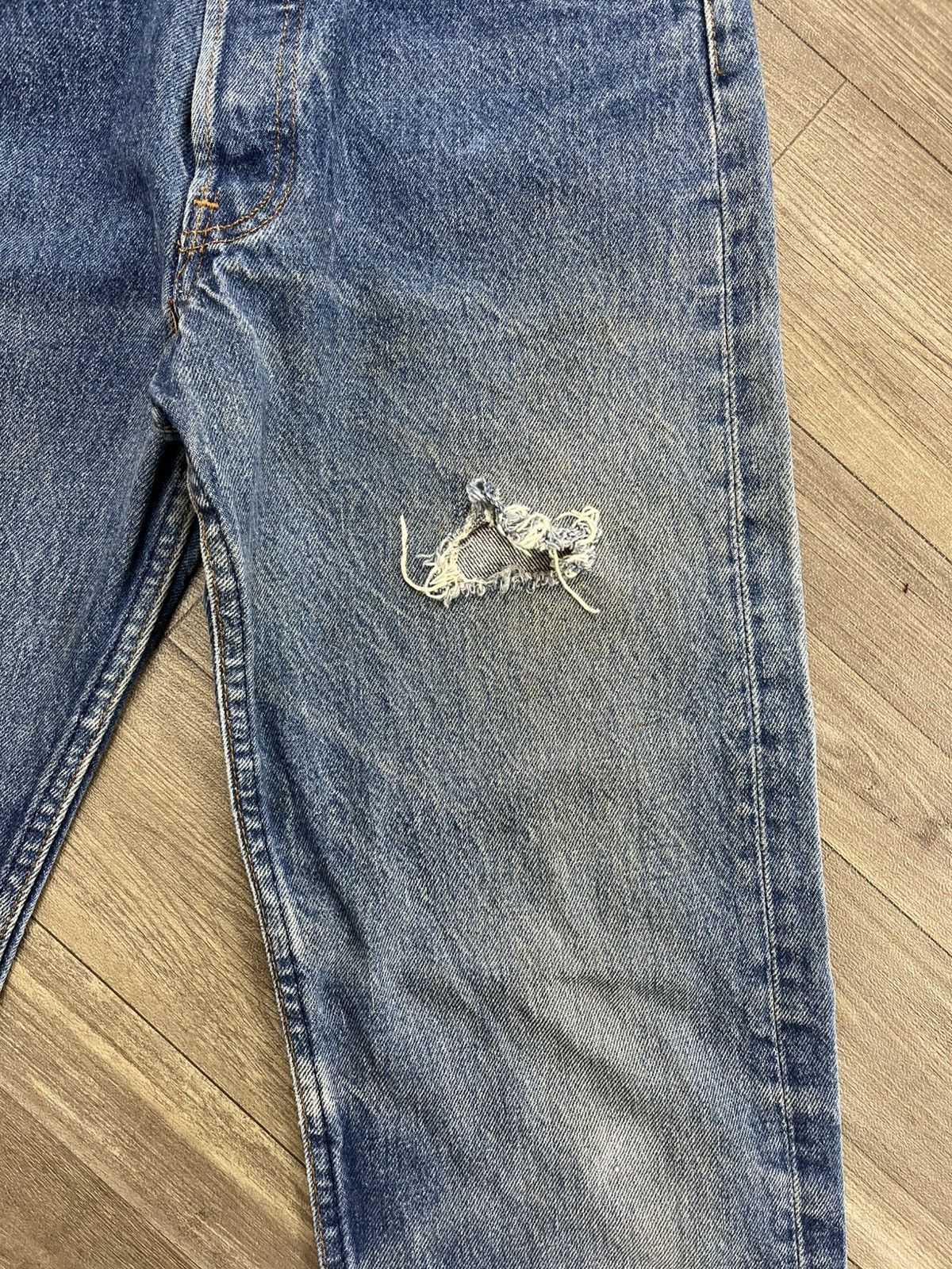 Levi's Vintage Clothing 🇺🇸1970s Vintage Levis 501 LVC 29x32 Distressed Blue Jeans Size US 29 - 11 Thumbnail