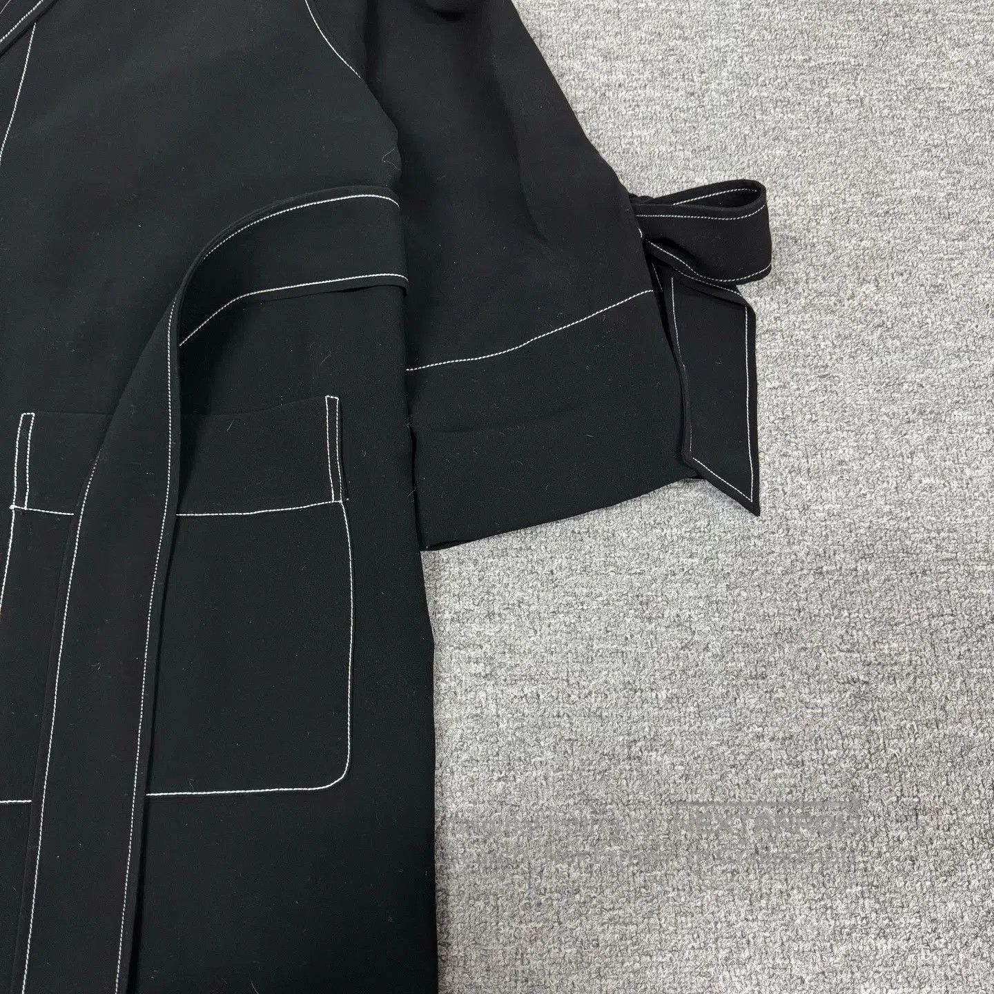 Loewe Loewe Bow White Topstitch Long Coat. Size M / US 6-8 / IT 42-44 - 3 Thumbnail