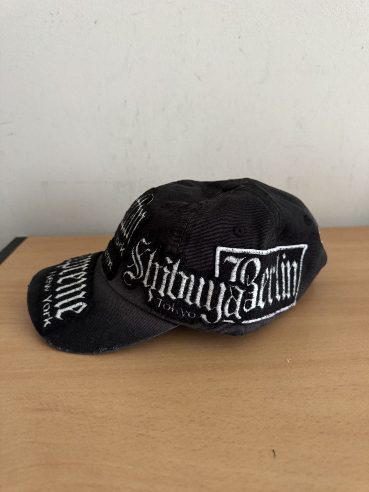 Supreme Supreme City Panel 6-Panel Cap Faded Black Size ONE SIZE - 2 Thumbnail