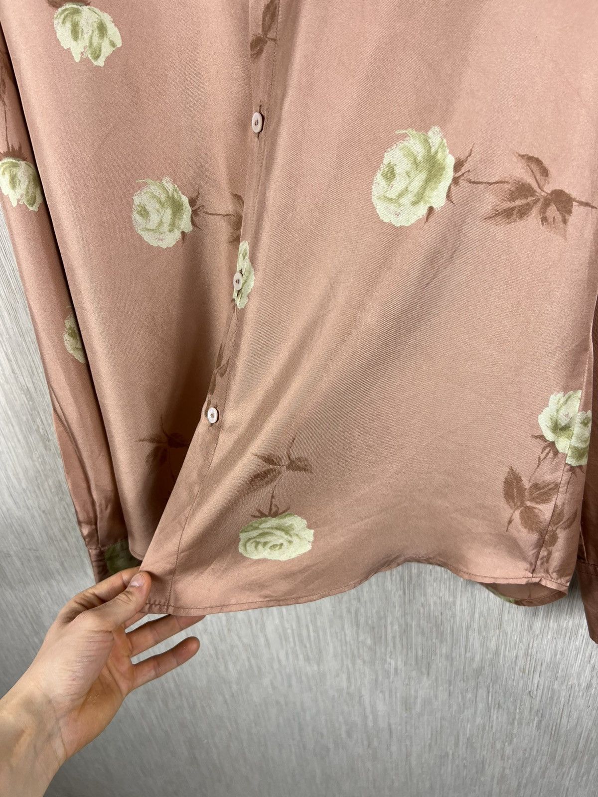 Marni Vintage Marni silk shirt full print white roses button up Size US M / EU 48-50 / 2 - 12 Thumbnail