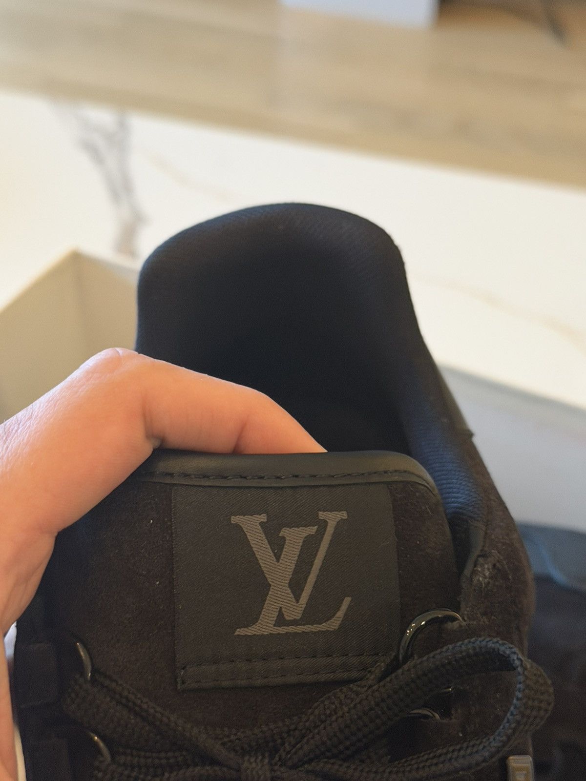 Louis Vuitton Louis Vuitton trainer sneakers Suede Black exclusive piece Size US 9.5 / EU 42-43 - 7 Thumbnail