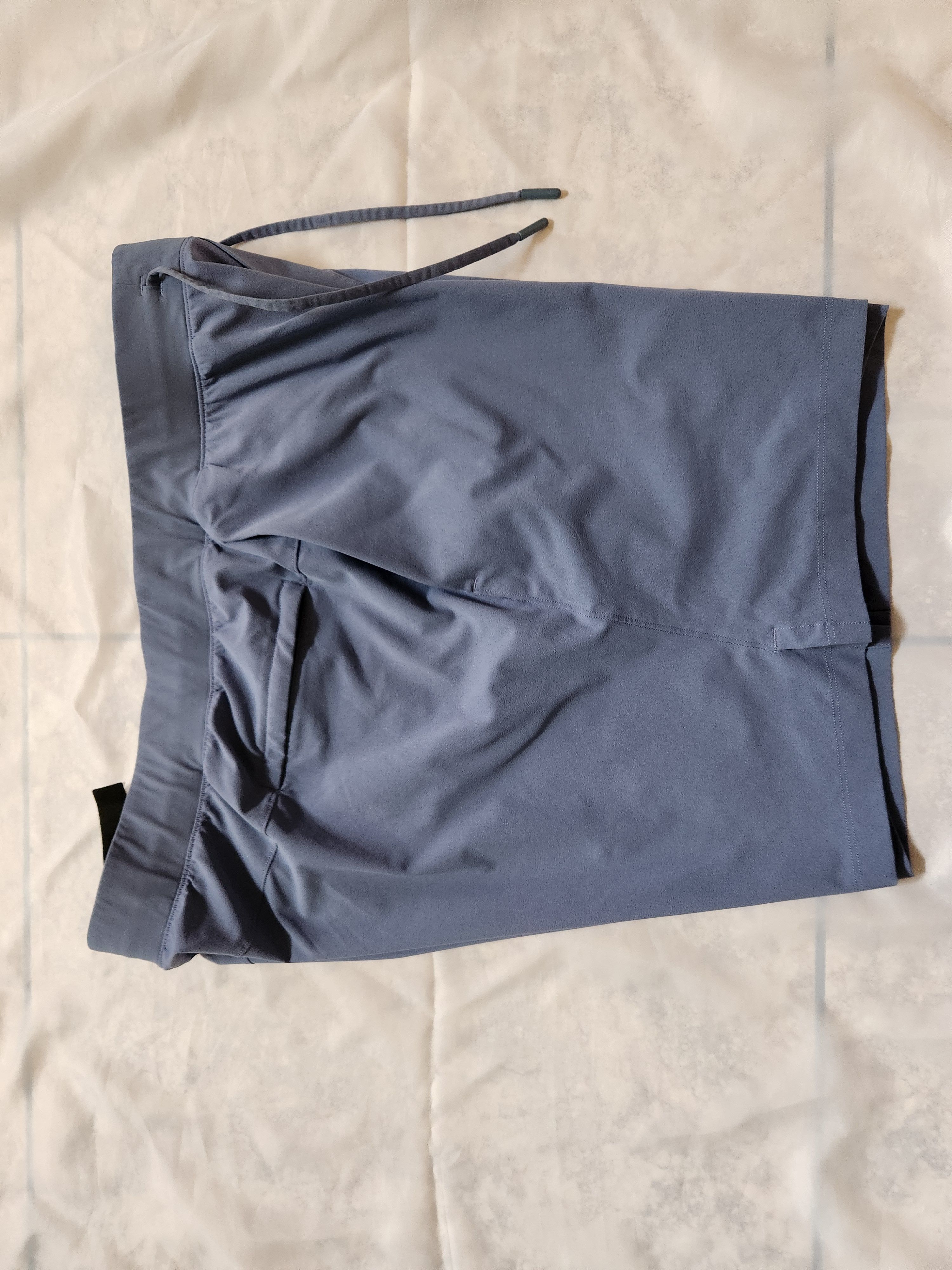 Lululemon SWEAT SHORTS Size US 36 / EU 52 - 5 Thumbnail