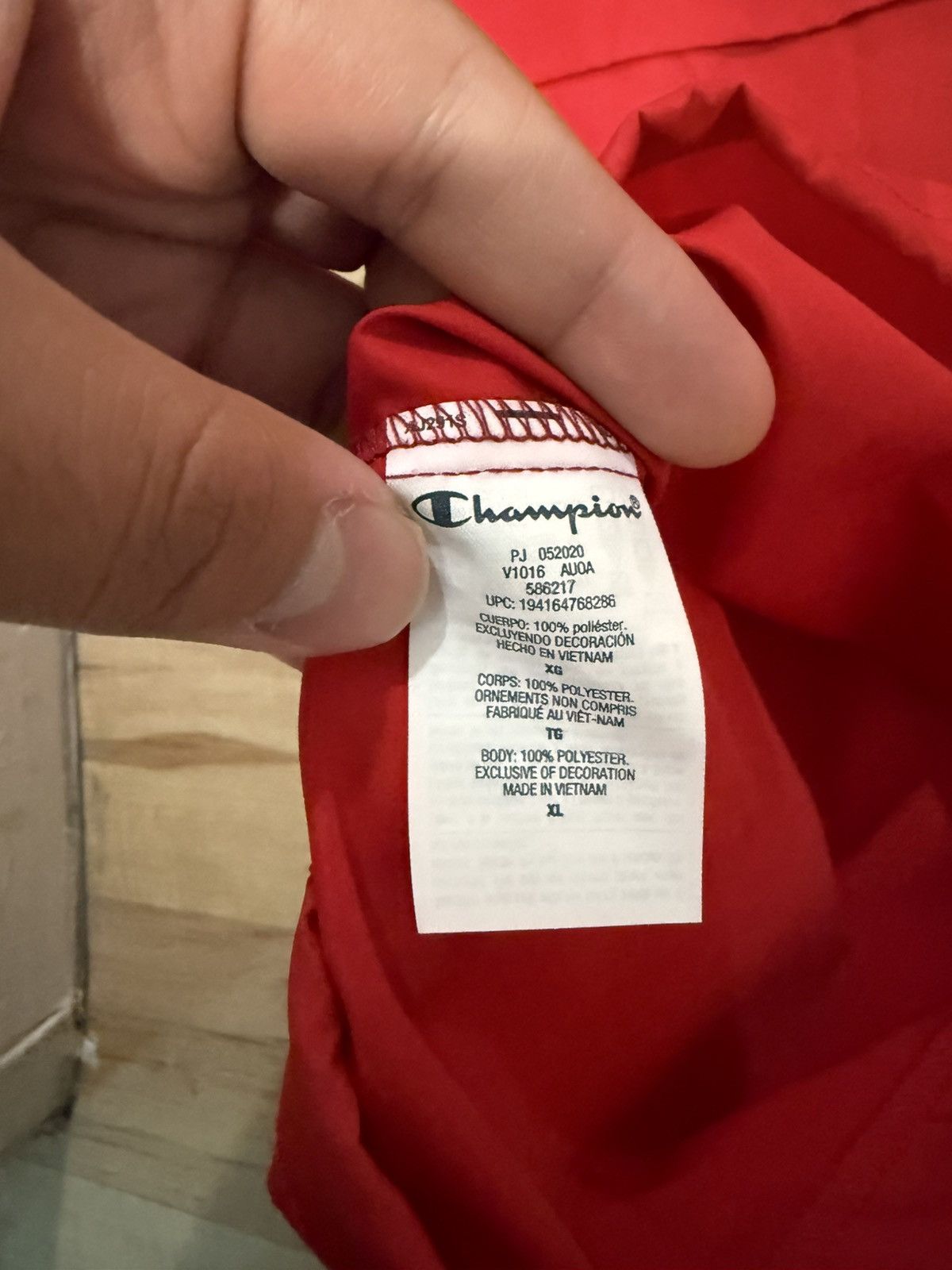 Champion Champion WindBreaker Jacket Red Hooded Size US XL / EU 56 / 4 - 4 Thumbnail