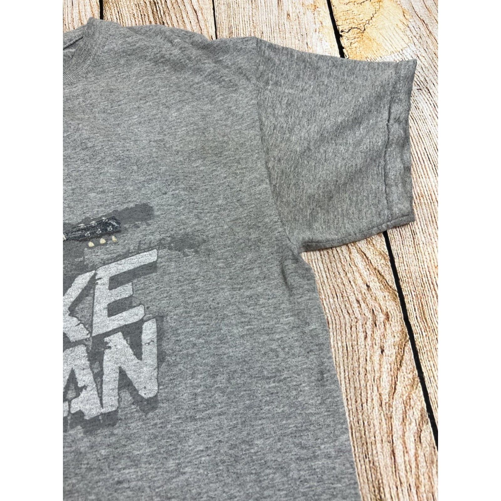 Gildan Luke Bryan Tour T Shirt Mens T-Shirt Gray Medium Music 90s Concert Gildan M Size US M / EU 48-50 / 2 - 3 Thumbnail