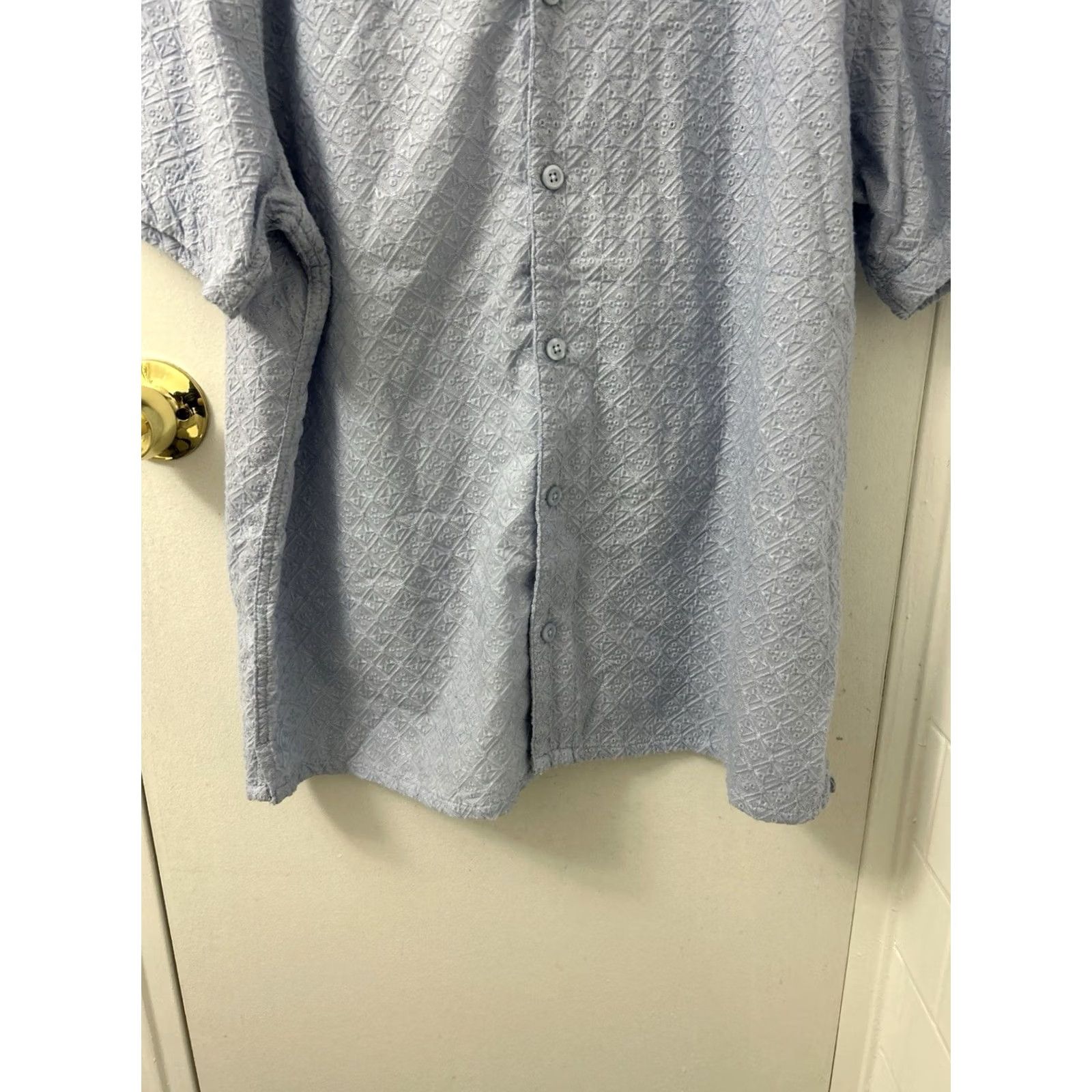Old Navy VINTAGE Old Navy Shirt Mens L Blue Geometric Button Down S/S MSRP 40? Size US L / EU 52-54 / 3 - 3 Thumbnail