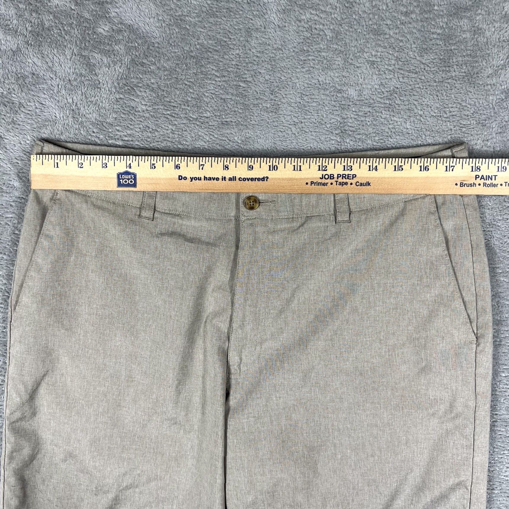 Hogan Ben Hogan Performance Shorts Mens Sz 40 Flat Front Tan 10” Inseam Minor Stain Size US 40 / EU 56 - 7 Thumbnail