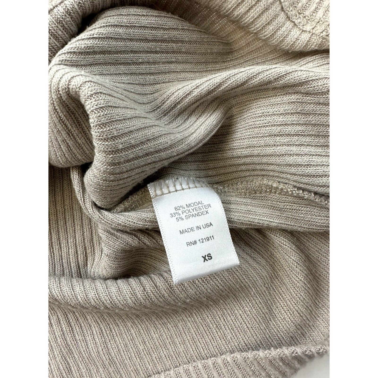 Vintage LNA Knit Top Women’s XS Beige Ribbed Keyhole Choker Neck Modal Blend Pullover Sweater Slim Long Sleeve Bardot Size XS / US 0-2 / IT 36-38 - 4 Thumbnail