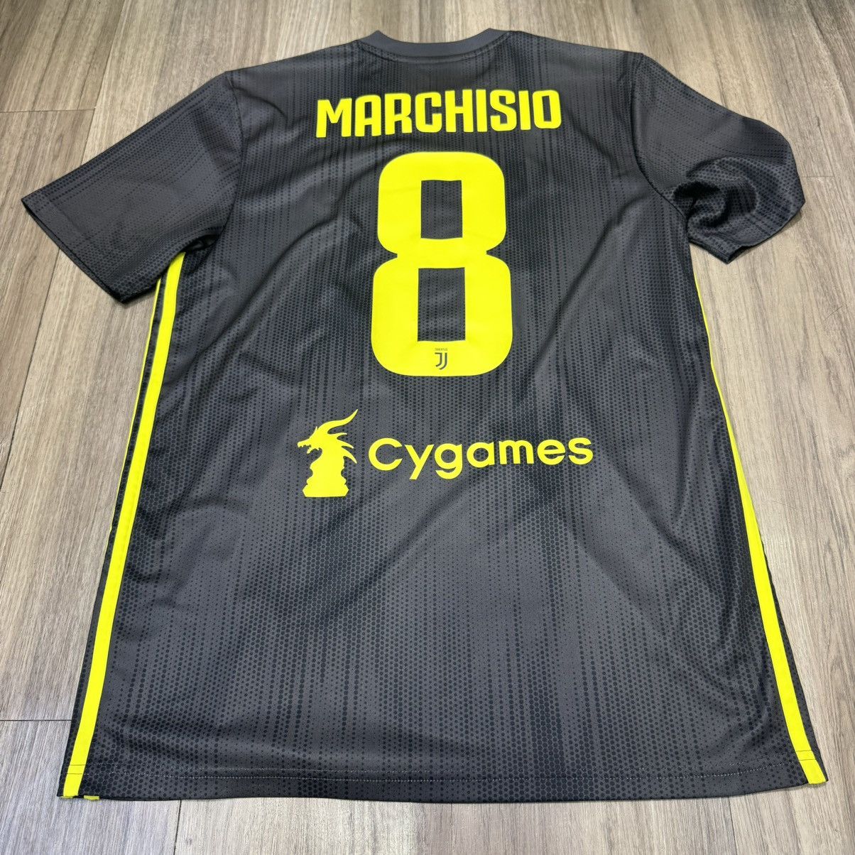 Adidas Juventus 18/19 away shirt #8 Marschisio Size US M / EU 48-50 / 2 - 2 Thumbnail