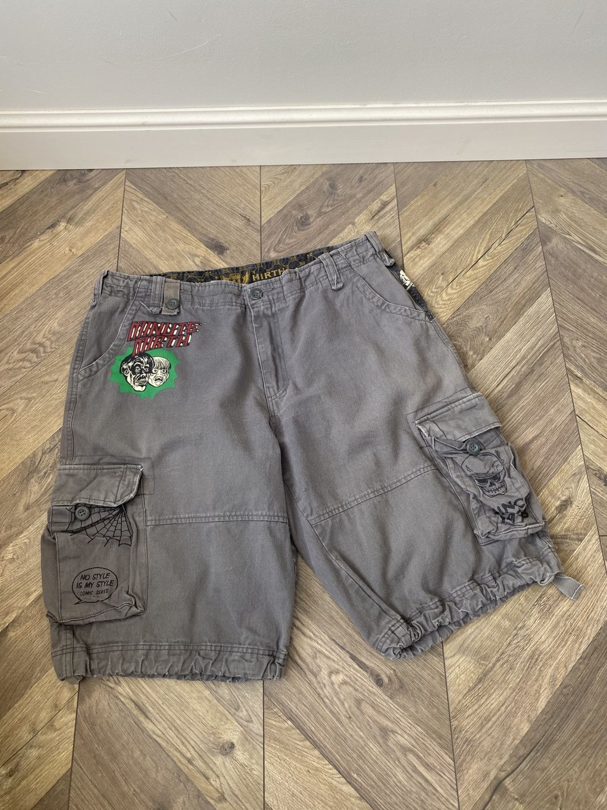 Japanese Brand × Vintage Vintage Minute Mirth Y2K Ed Hardy Style Cargo shorts Size US 40 / EU 56 - 4 Thumbnail