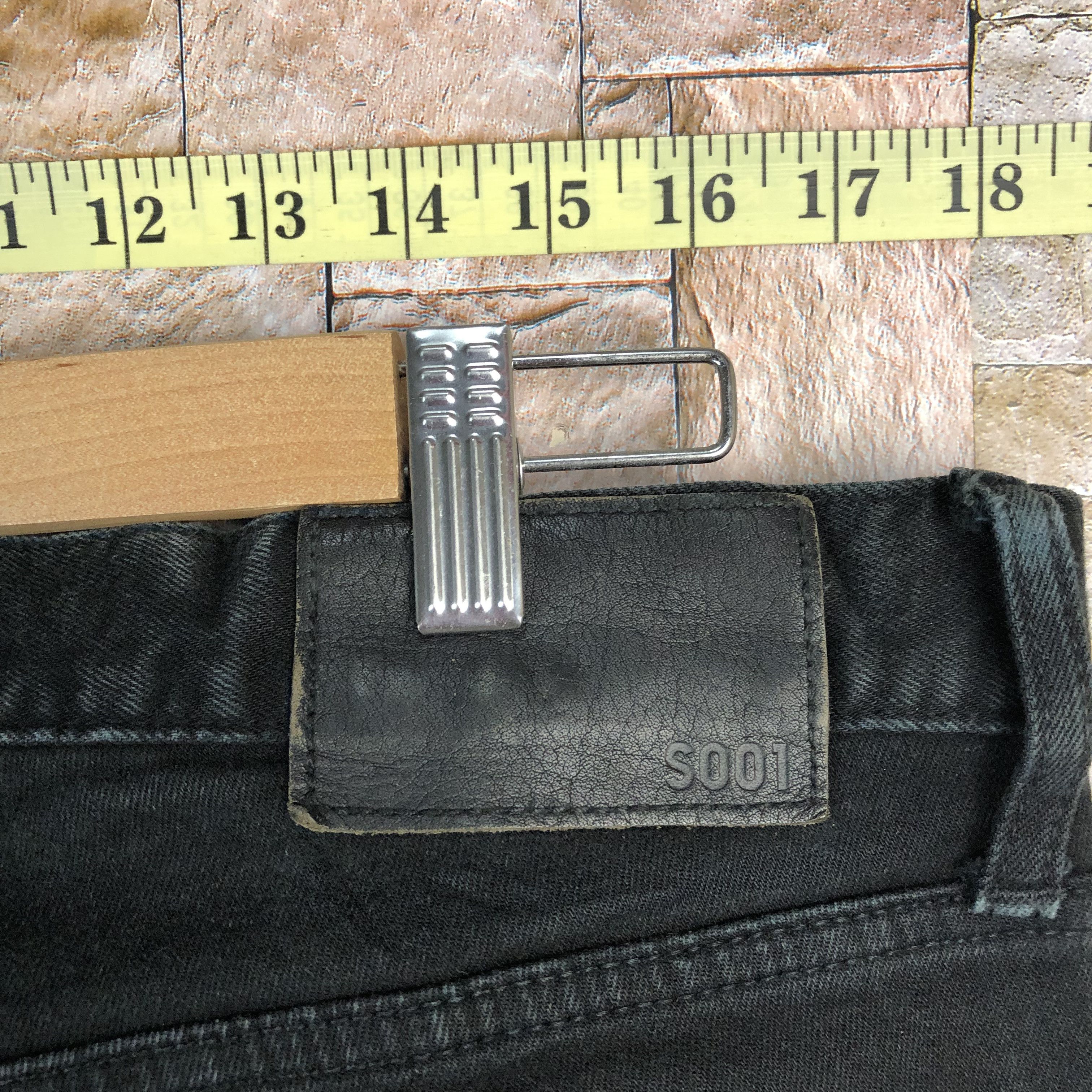 Uniqlo Uniqlo Jeans Black Denim Pants #7600 Size US 34 / EU 50 - 16 Thumbnail