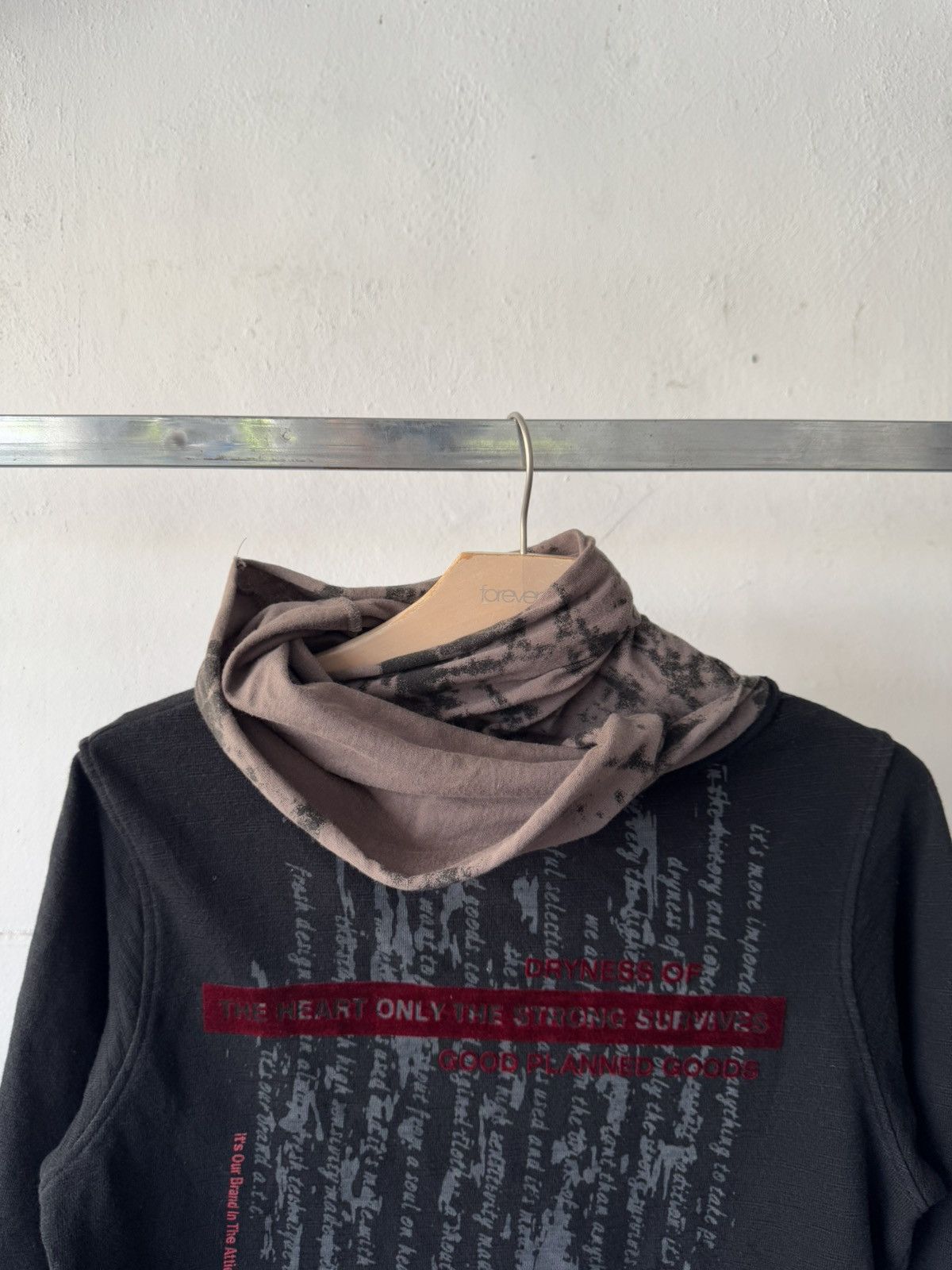 If Six Was Nine 00s in the attic velvet poem cowl neck distressed sweater Size US S / EU 44-46 / 1 - 12 Thumbnail