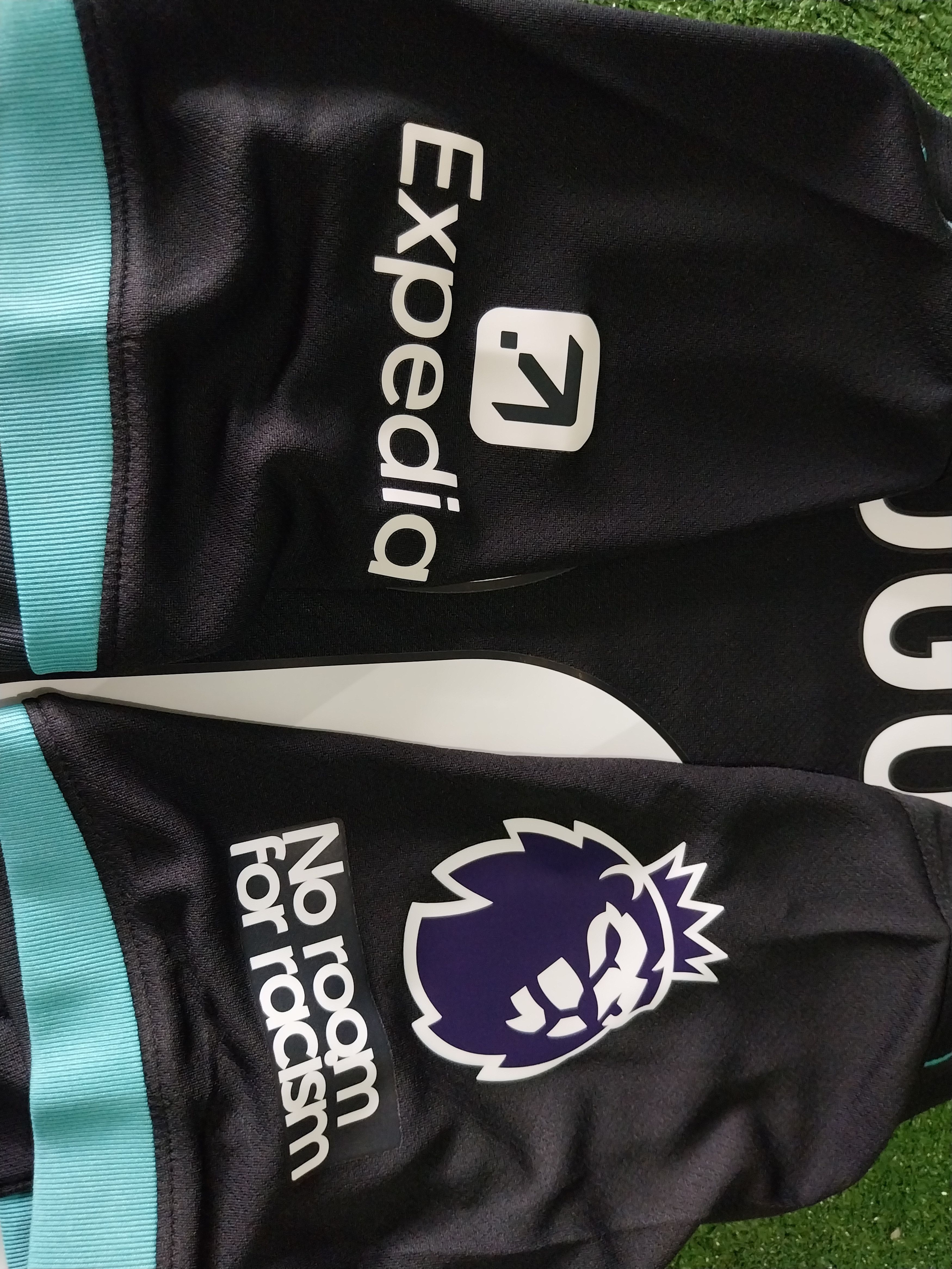 Nike Liverpool away 2024/2025 diogo jota jersey football Size US M / EU 48-50 / 2 - 12 Thumbnail