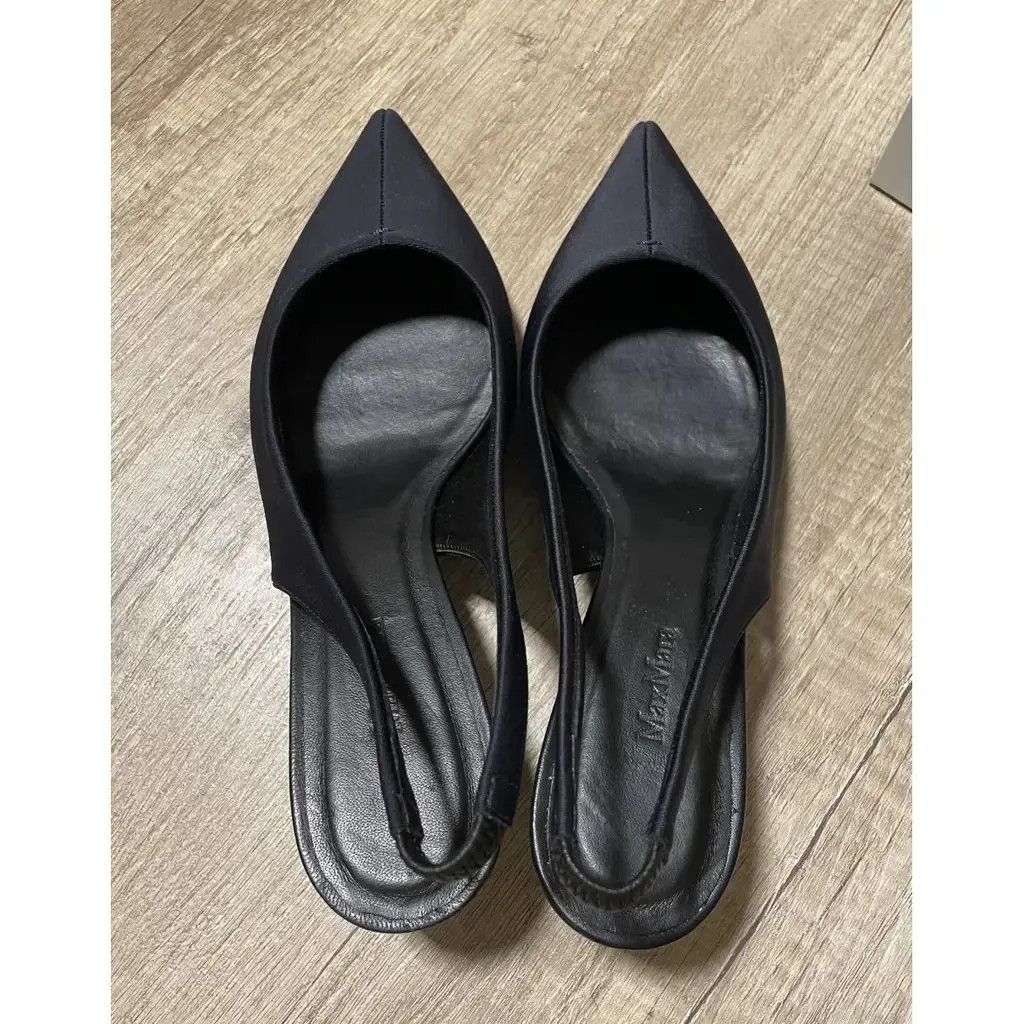 Max Mara Sandals, Max Mara Size US 7.5 / IT 37.5 - 2 Thumbnail