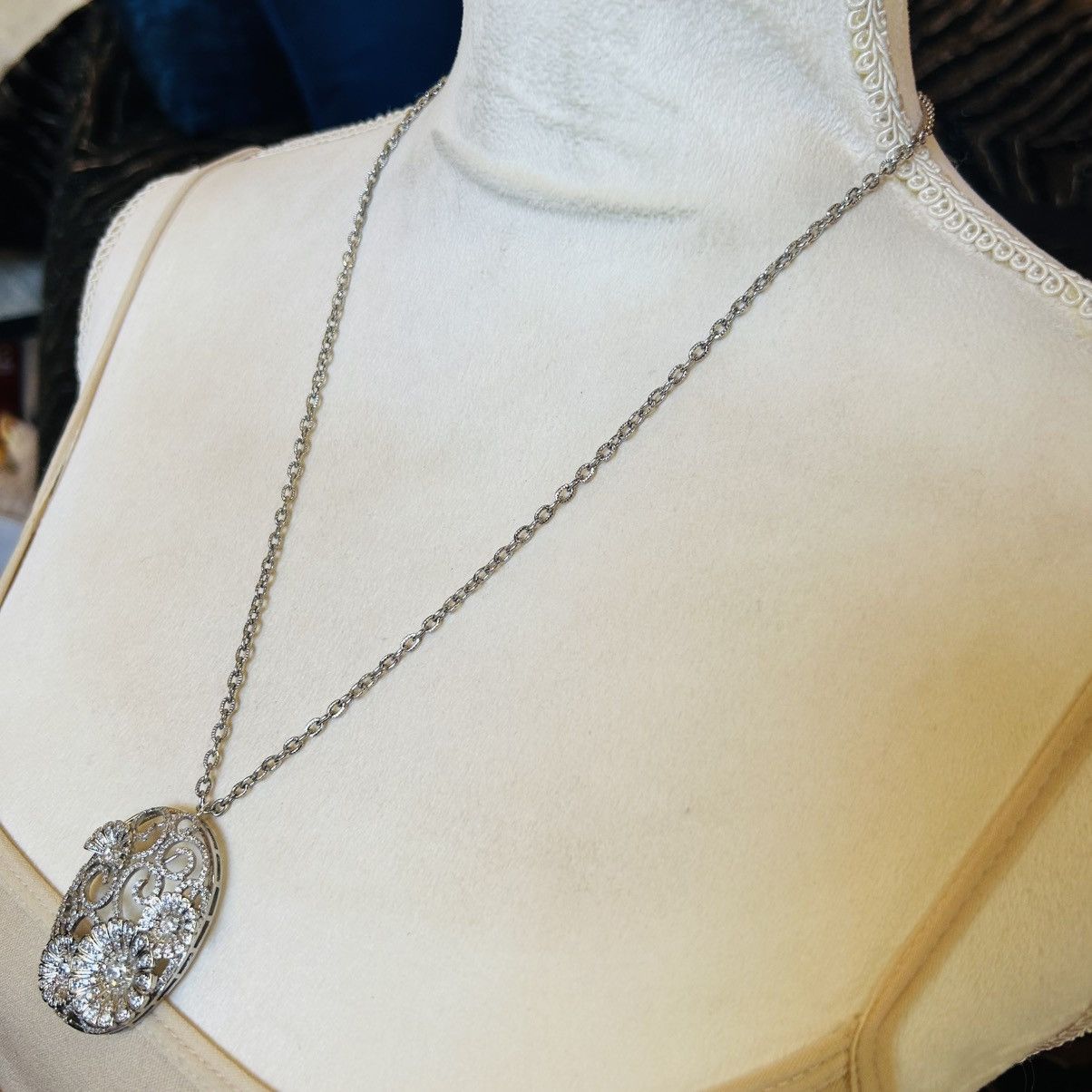 Jewelry Elegant sparkly cubic zirconia floral medallion necklace Size ONE SIZE - 3 Thumbnail