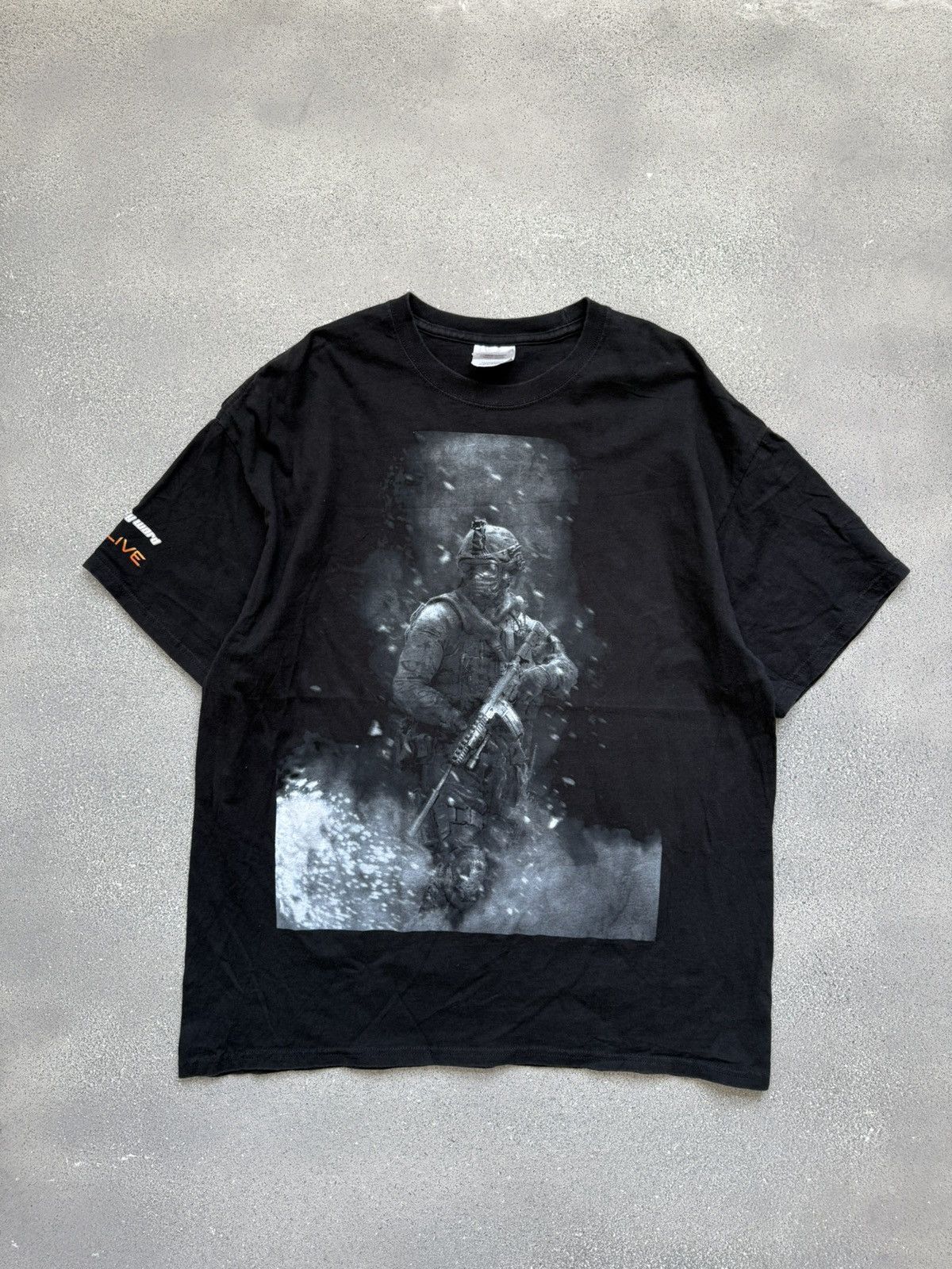 Vintage 2009 Call of duty Modern warfare 2 MW video game promo tee Size US XL / EU 56 / 4 - 1 Thumbnail