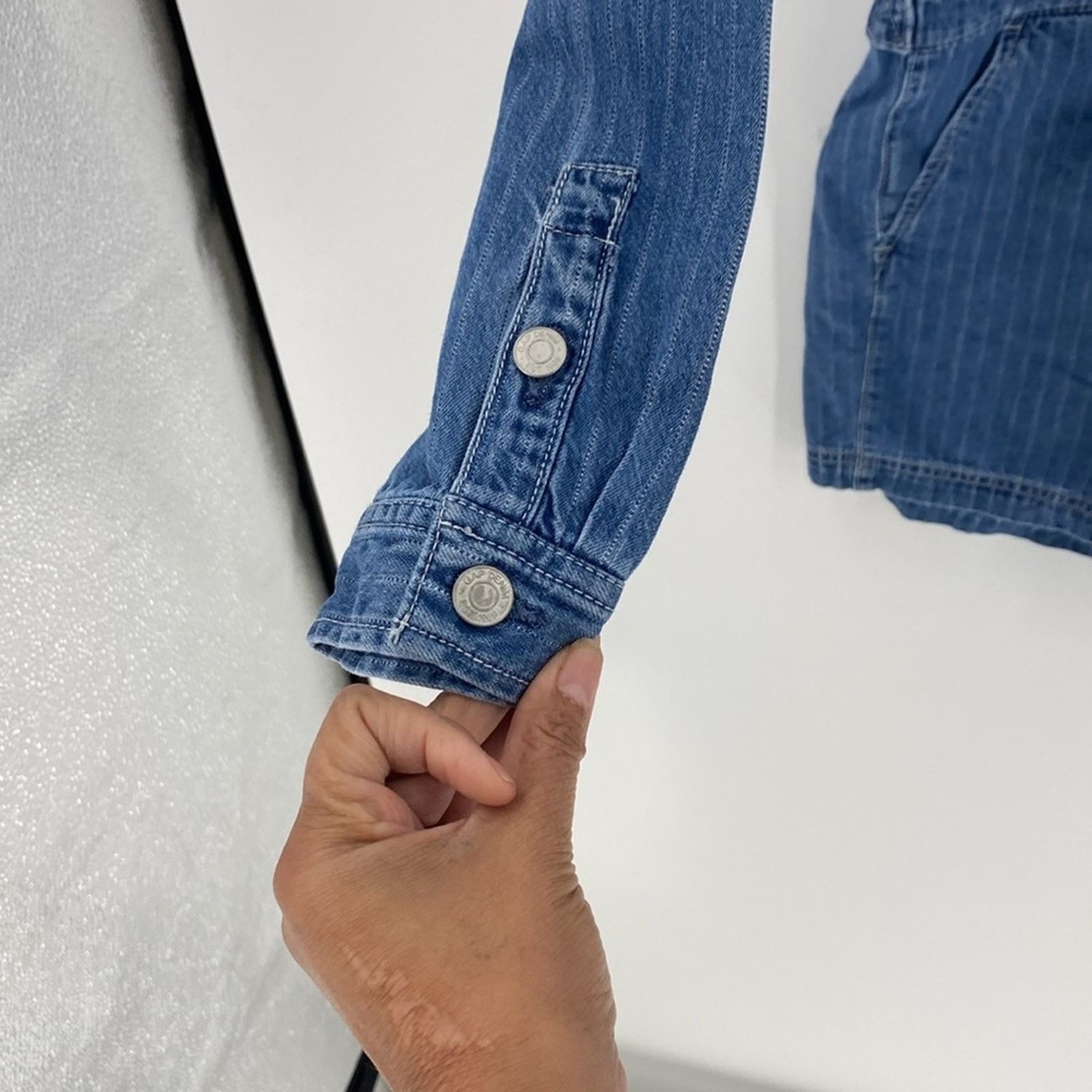Gap GAP denim utility romper long sleeve pockets casual size 4 Size 27" / US 4 / IT 40 - 7 Thumbnail