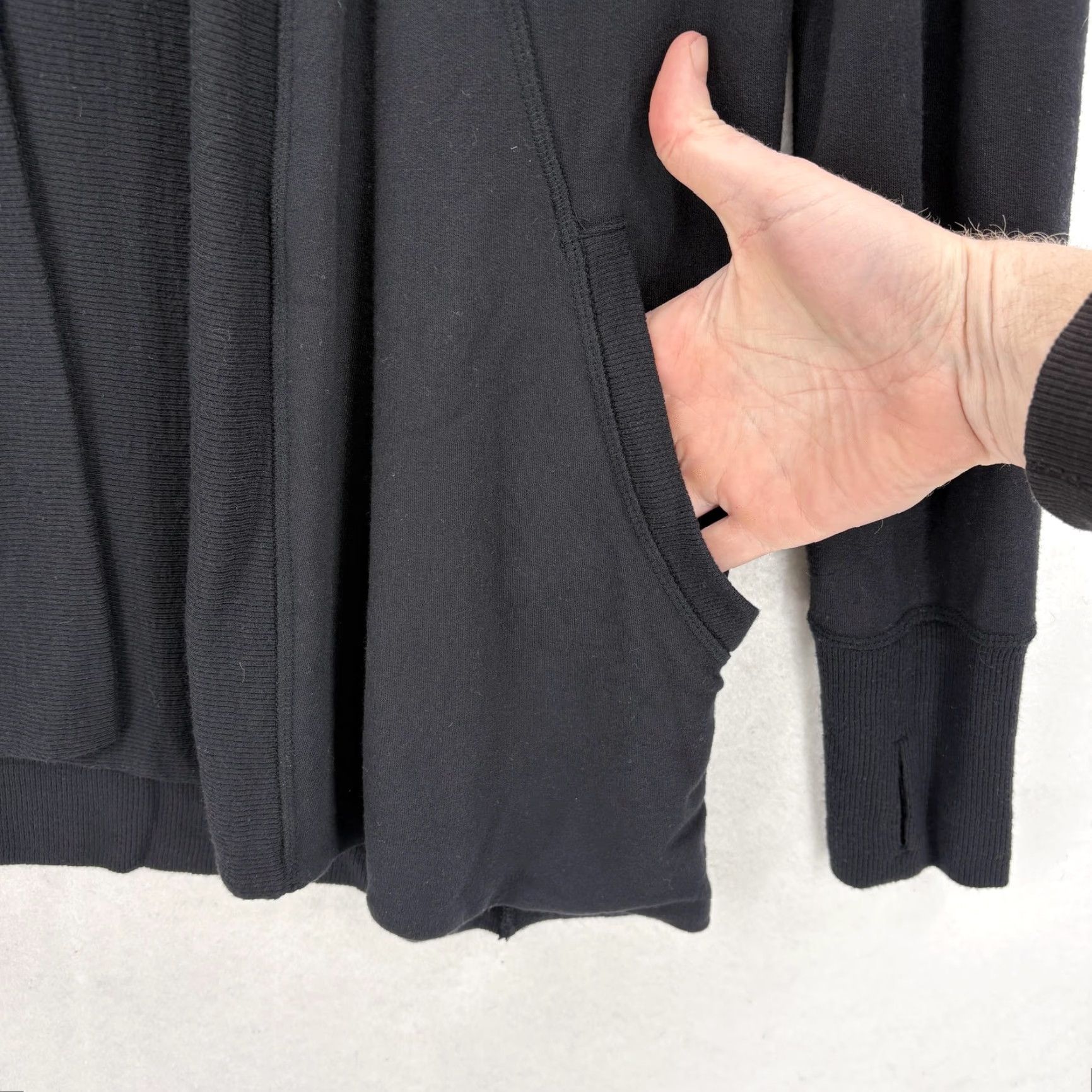 Athleta Athleta Cardigan Sweater Womens Medium Black Open Front Pockets Pranayama Wrap Knit Novelty: Thumbholes, V-Neck, Long Sleeve, Modal Spandex Size M / US 6-8 / IT 42-44 - 2 Thumbnail