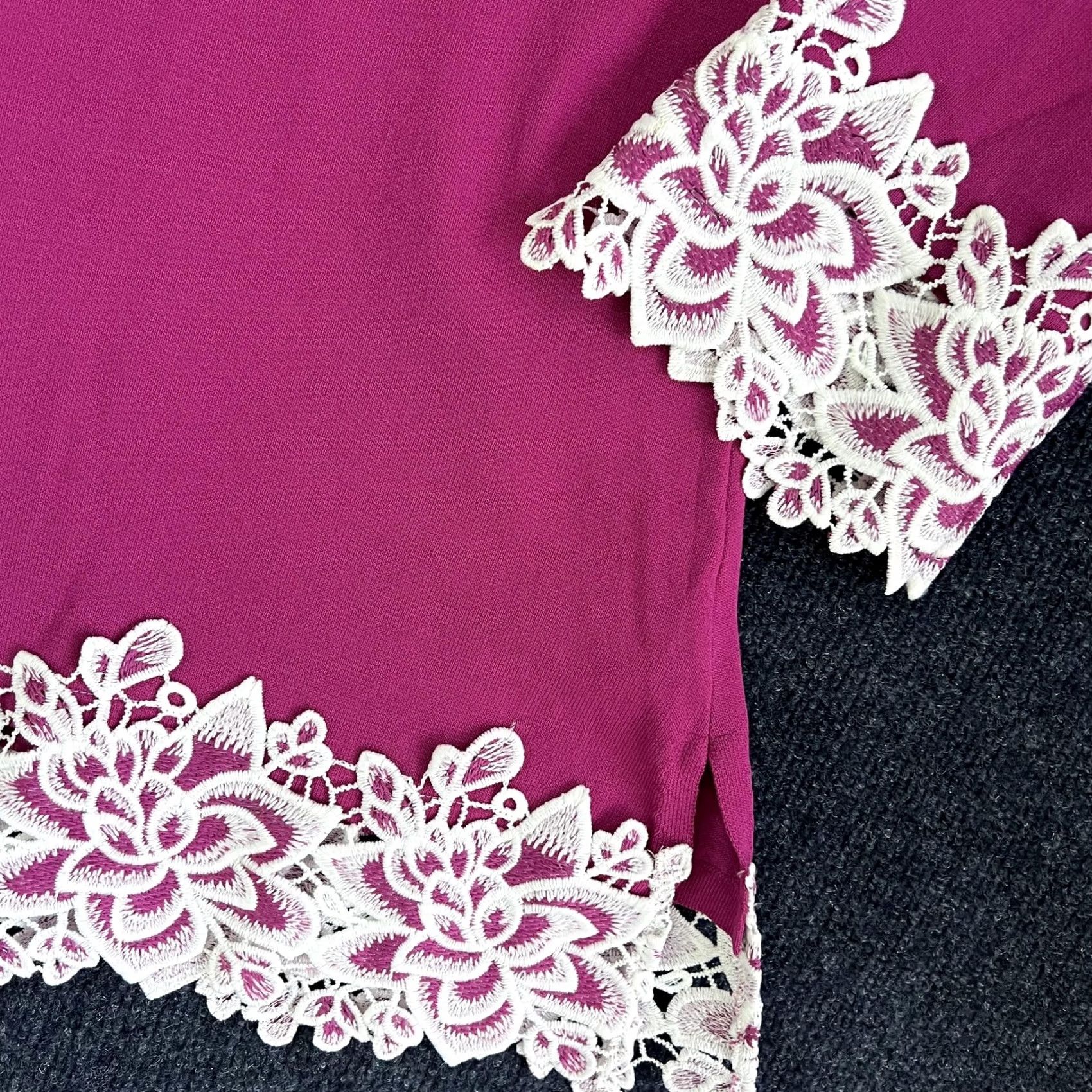 Boston Proper Boston Proper Sweater Womens Medium Pink Lace Floral Hem 3/4 Sleeve Pullover Size M / US 6-8 / IT 42-44 - 2 Thumbnail