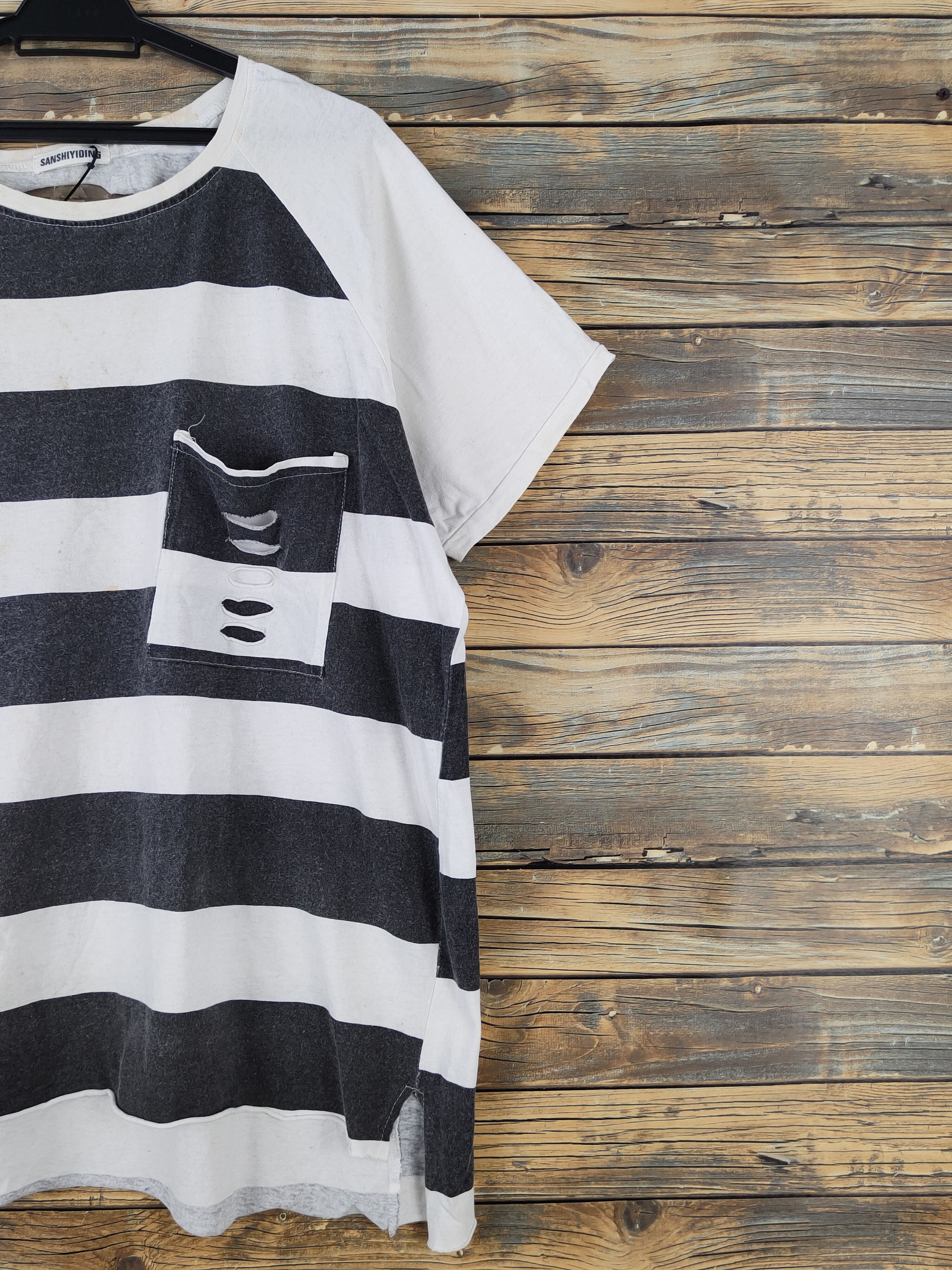Sanshiyiding Black White Stripe Short Sleeve T-shirts #W1918