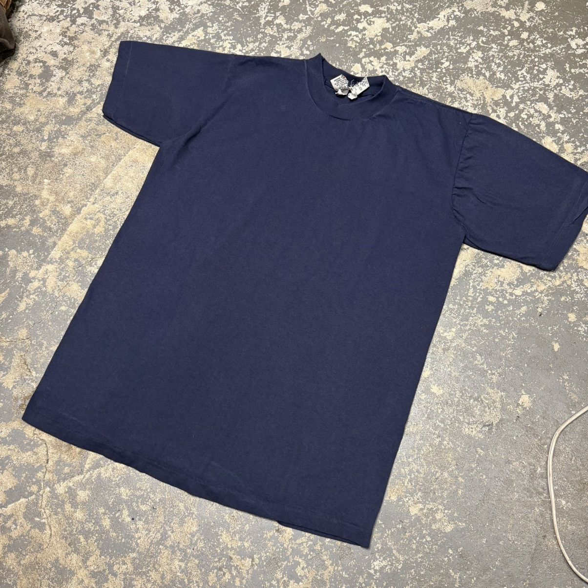 Nutmeg Vintage Nutmeg Mills Navy Blank 90s Single Stitch Tshirt USA Size US L / EU 52-54 / 3 - 2 Thumbnail