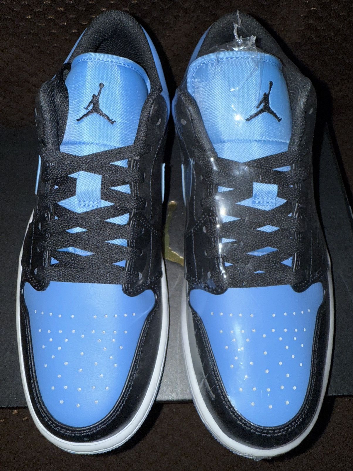 Jordan Brand Nike Air Jordan 1 “UNC Blue” black/university blue NEW w/Box Size US 9 / EU 42 - 11 Thumbnail