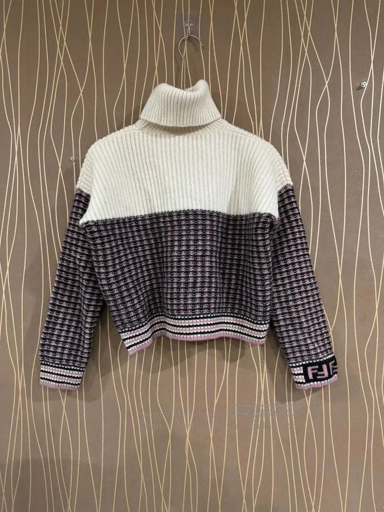 Fendi Fendi High Neck Cashmere Sweater . Size US M / EU 48-50 / 2 - 1 Thumbnail