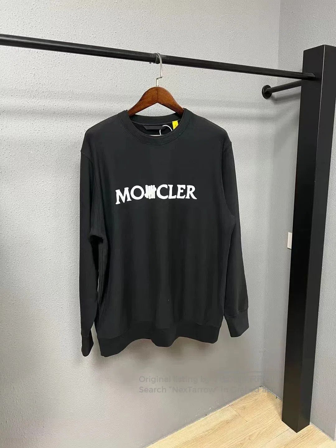 Moncler moncler logo sweatshirt in black color. Size US L / EU 52-54 / 3 - 1 Thumbnail