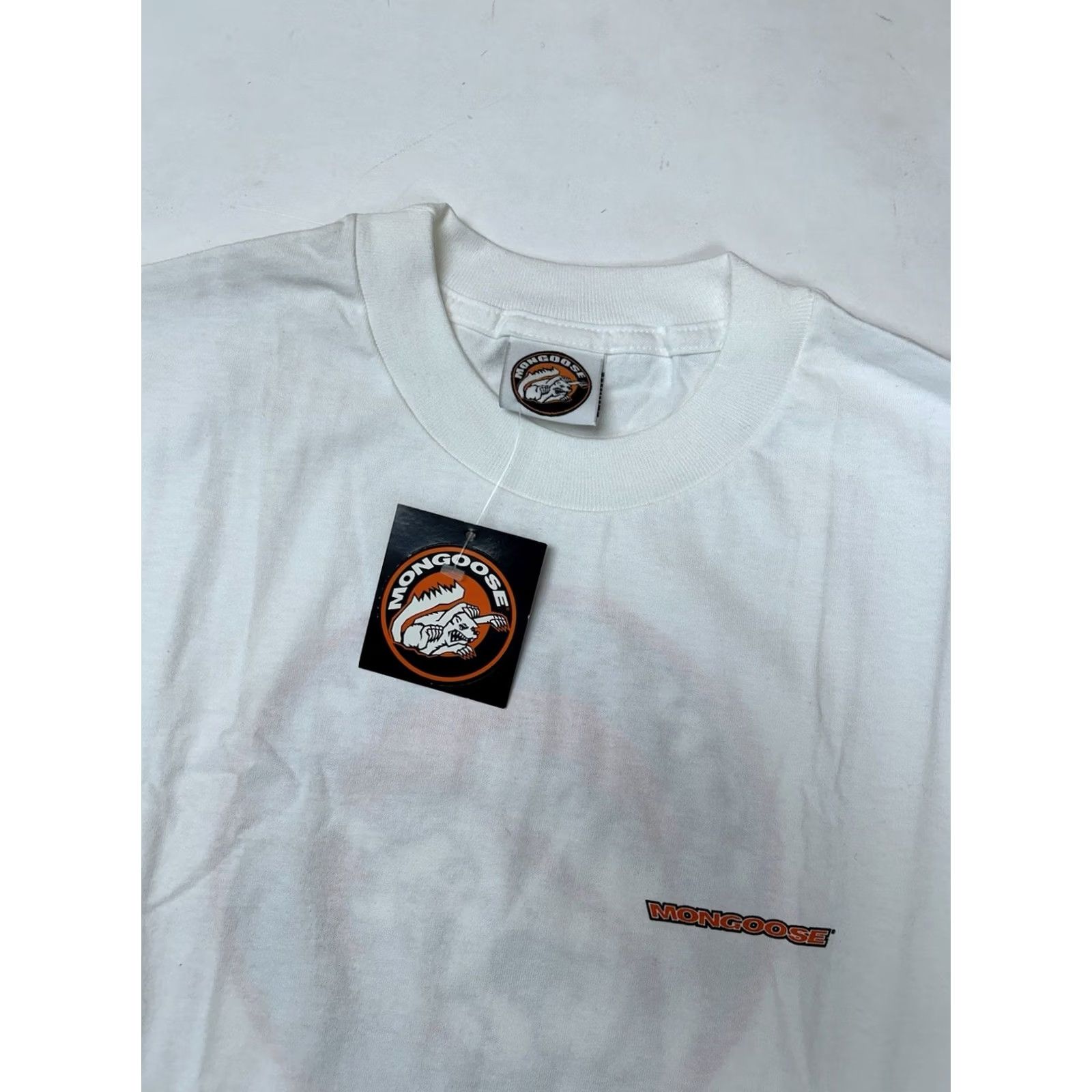 J Brand VINTAGE Mongoose BMX T-Shirt White Large Mens Short Sleeve Crew Neck 1999 90s Biker Mongoose BMX Graphic Print Clothing Shirt Size US L / EU 52-54 / 3 - 2 Thumbnail