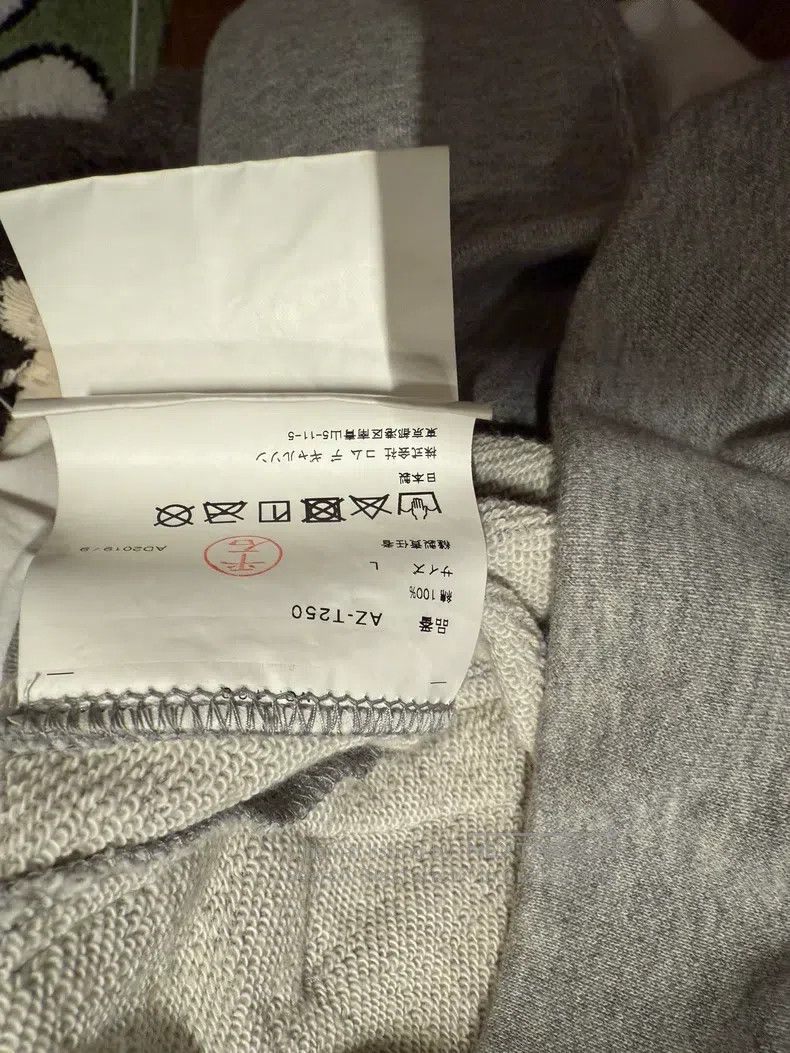 Comme des Garcons Comme Des Garcons Red Heart Front and Five Hearts Back Hoo Size US L / EU 52-54 / 3 - 4 Thumbnail