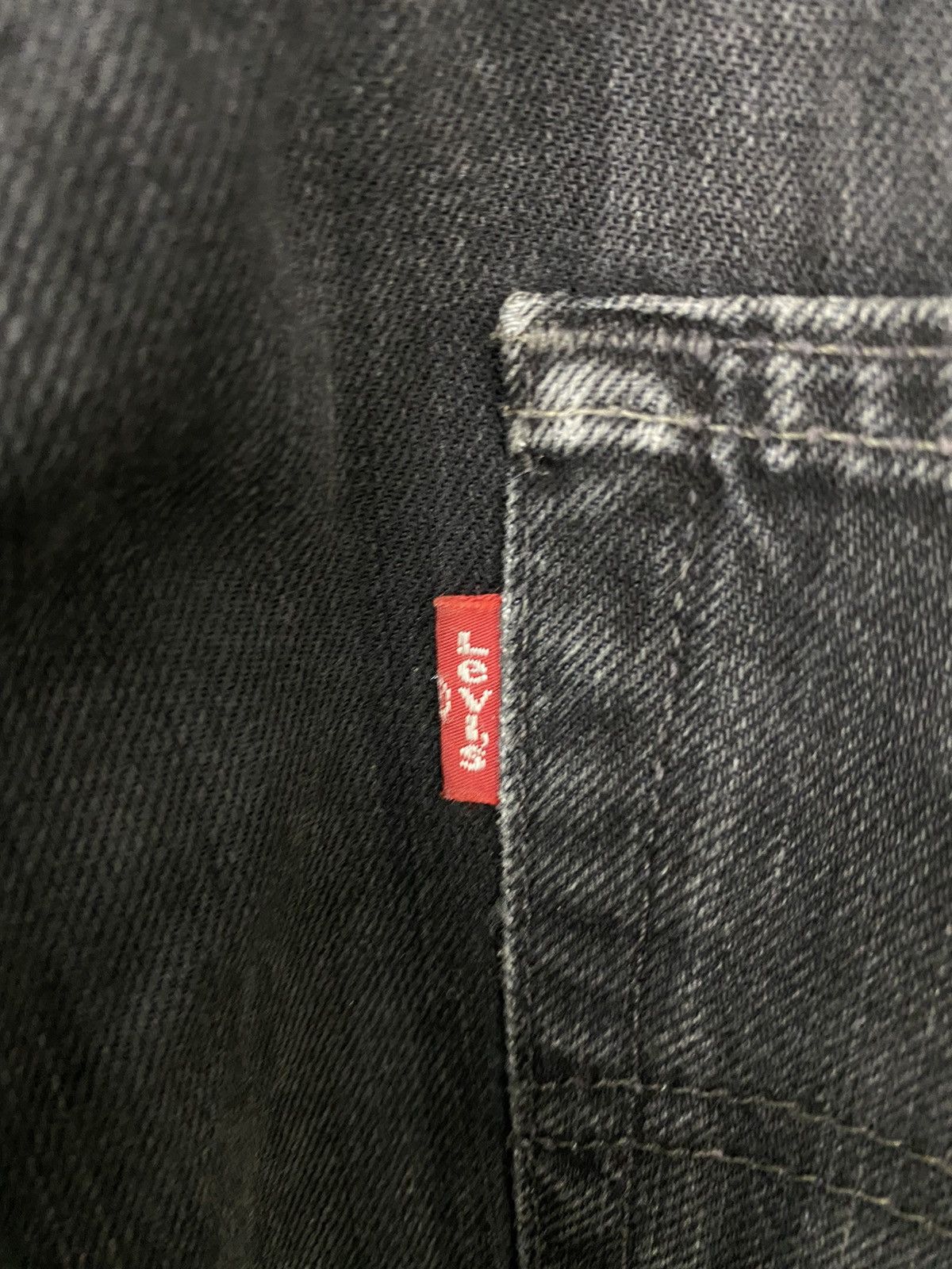 Levi's Vintage Levi’s 501 Bombastic Distressed Super Black Size 34 Size US 34 / EU 50 - 8 Thumbnail