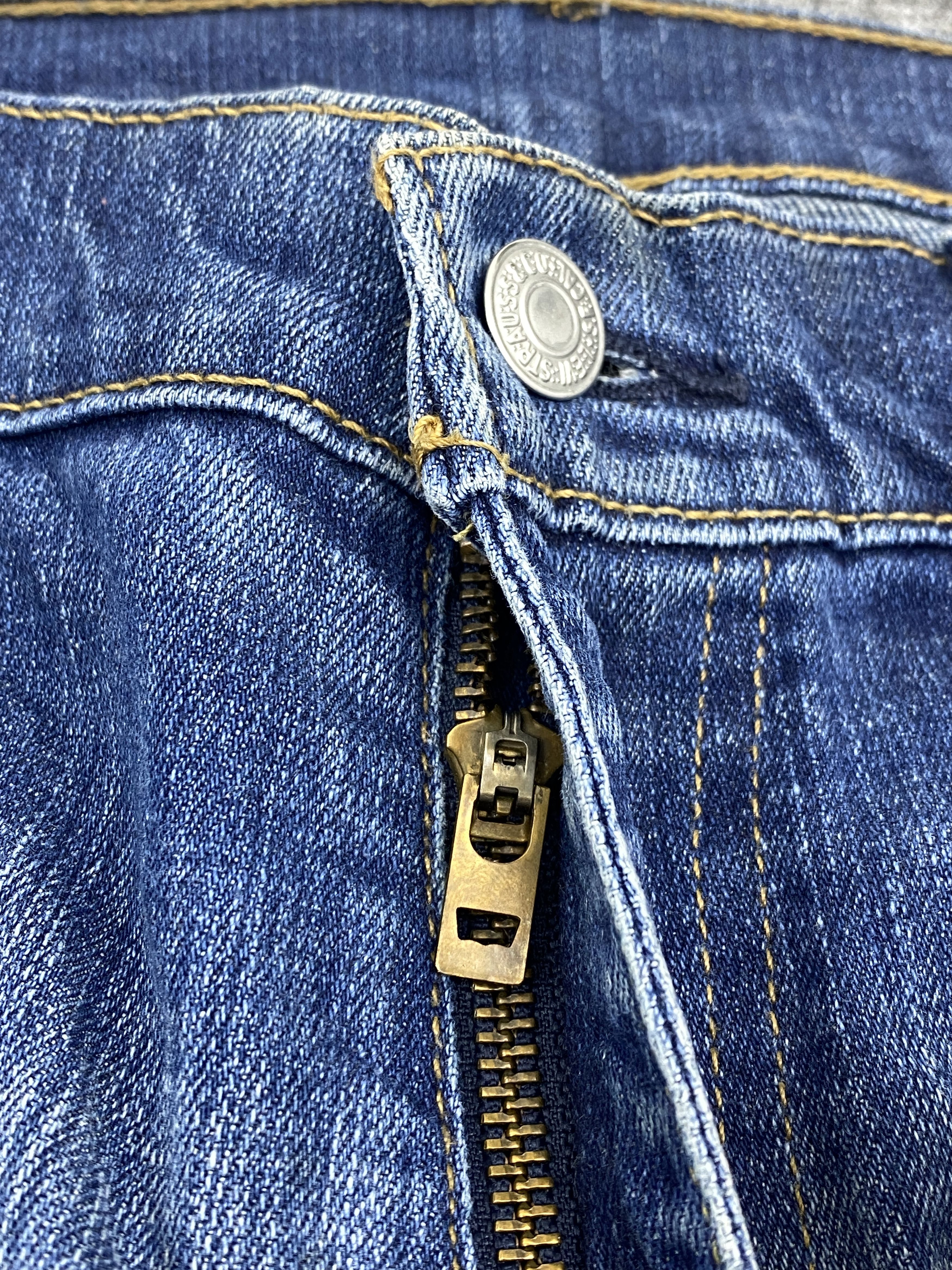Levi's Vintage Levis 517 Flared Bootcut Jeans DP2828 Size US 33 - 18 Thumbnail