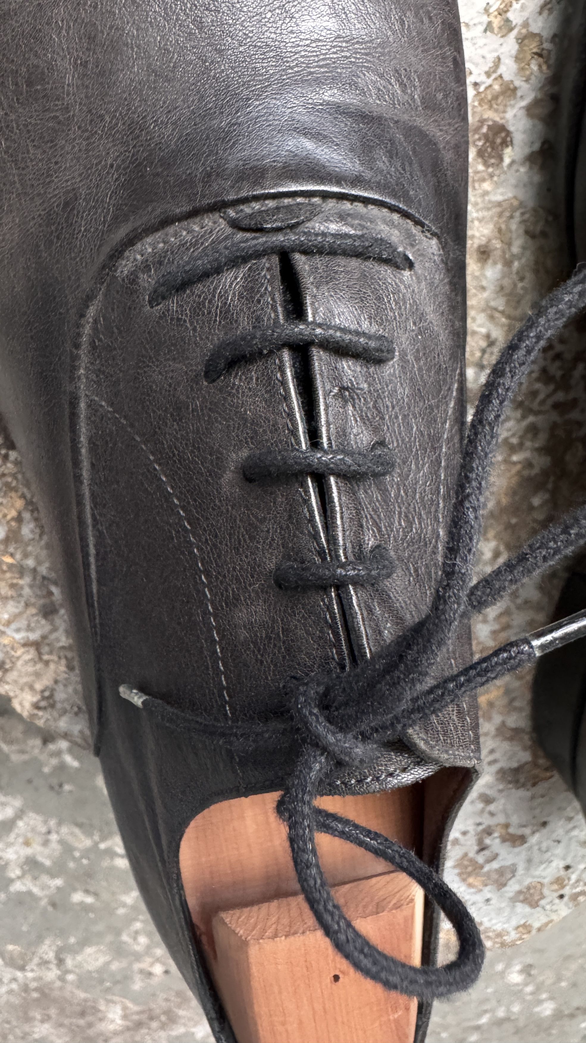 Pierre Hardy aa . KANGAROO OXFORDS . 28 CM . DARK GREY . MADE IN ITALY Size US 9.5 / EU 42-43 - 7 Thumbnail