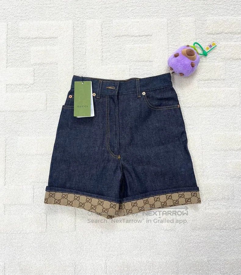 Gucci Gucci Blue straight leather logo denim shorts Size 22" - 1 Thumbnail