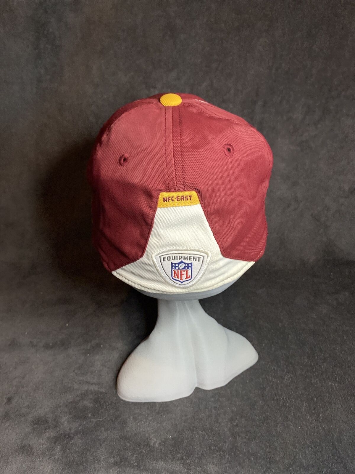 NFL Clinton Portis Autographed Washington Redskins Hat M/L Size ONE SIZE - 4 Thumbnail