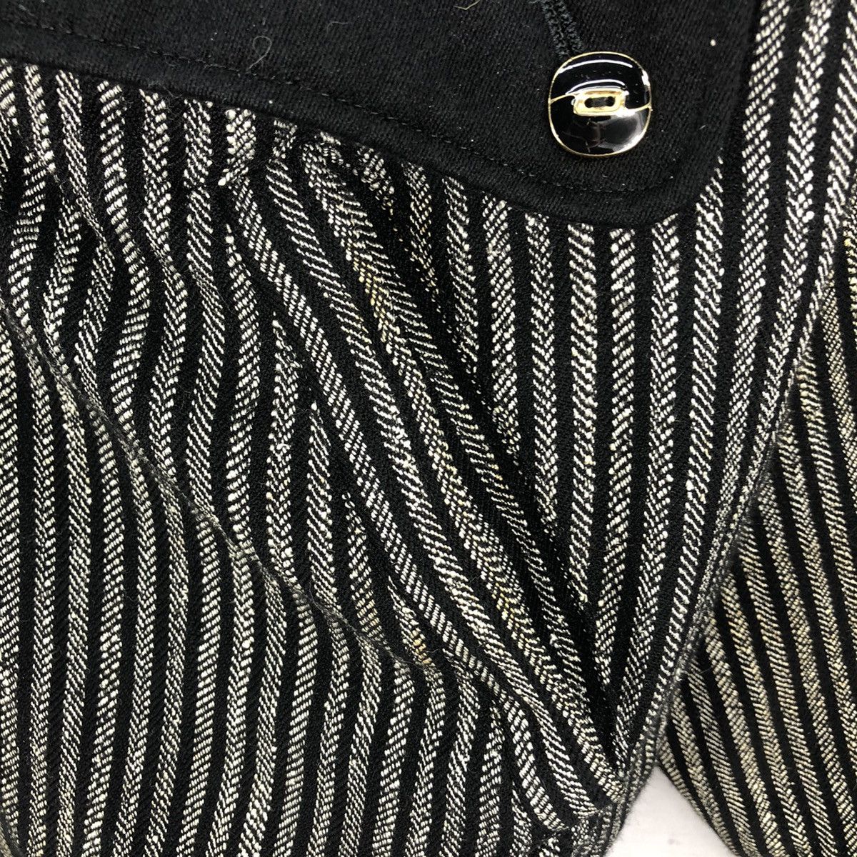 Japanese Brand Vintage 90’s Japanese Brand Stripes Zipper Jacket Size US L / EU 52-54 / 3 - 9 Thumbnail
