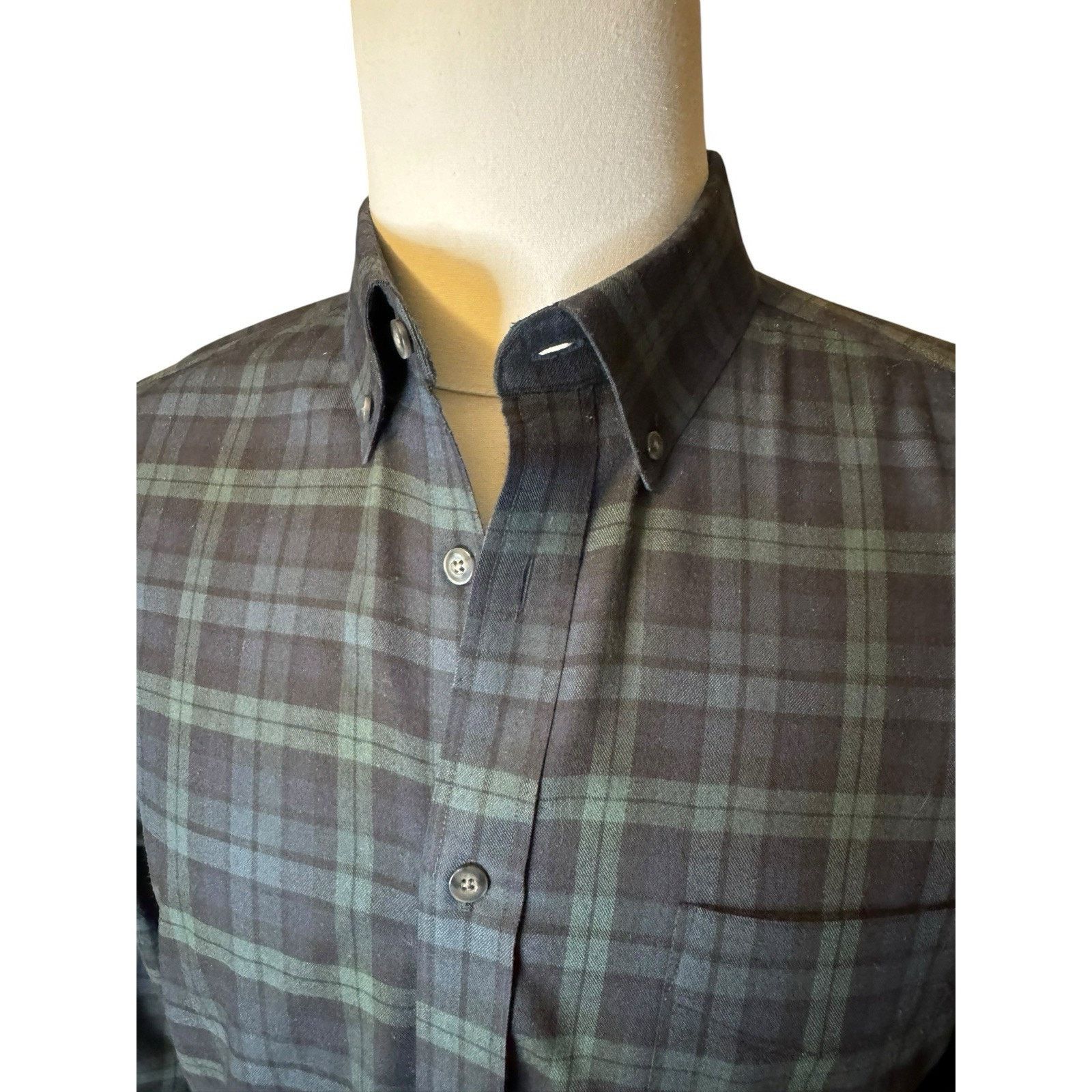 UNTUCKit UNTUCKit Shirt Green Black Watch Plaid Button Down Tartan Size US L / EU 52-54 / 3 - 2 Thumbnail