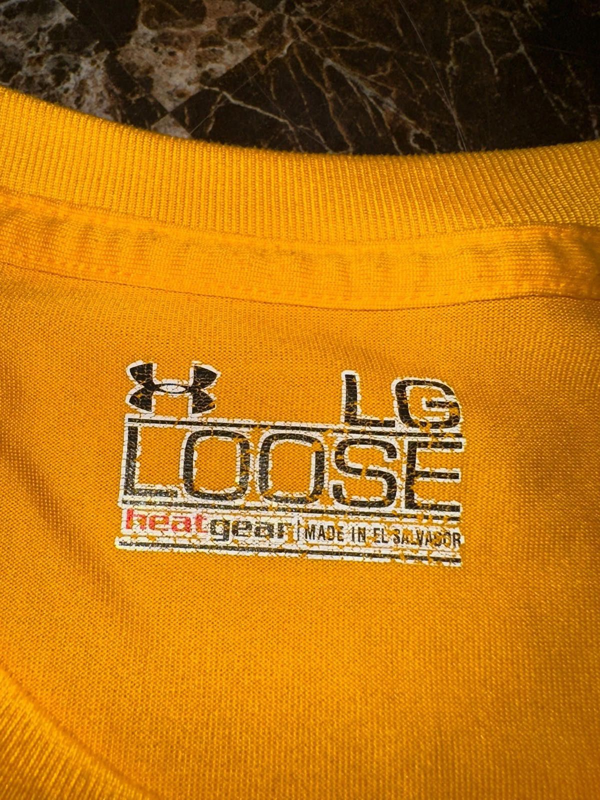 Under Armour Under Armour Navy UA tee in bright gold LG Size US L / EU 52-54 / 3 - 3 Thumbnail