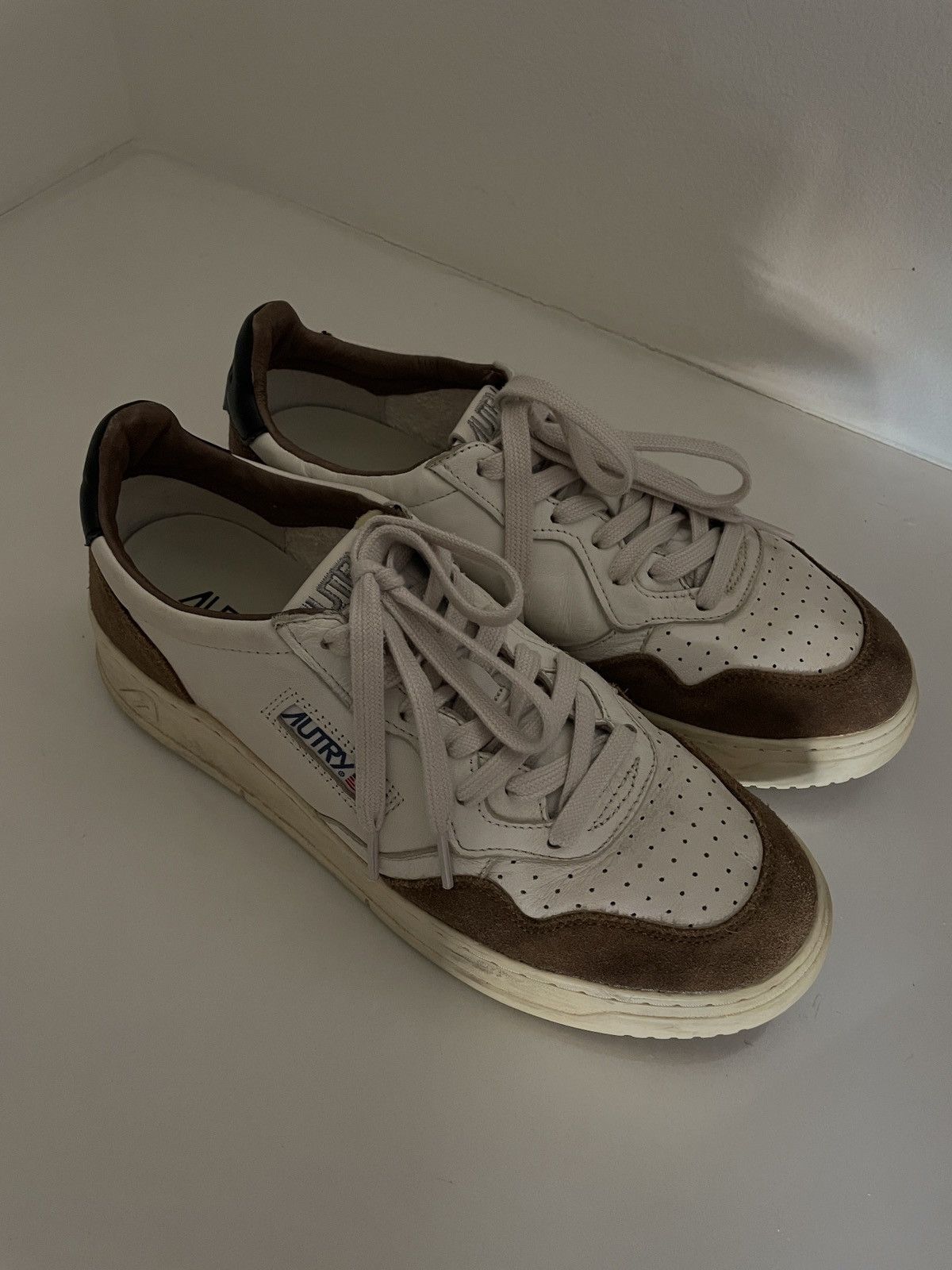 image of Autry Medalist Suede Sneakers in White/Brown, Men's (Size 9)