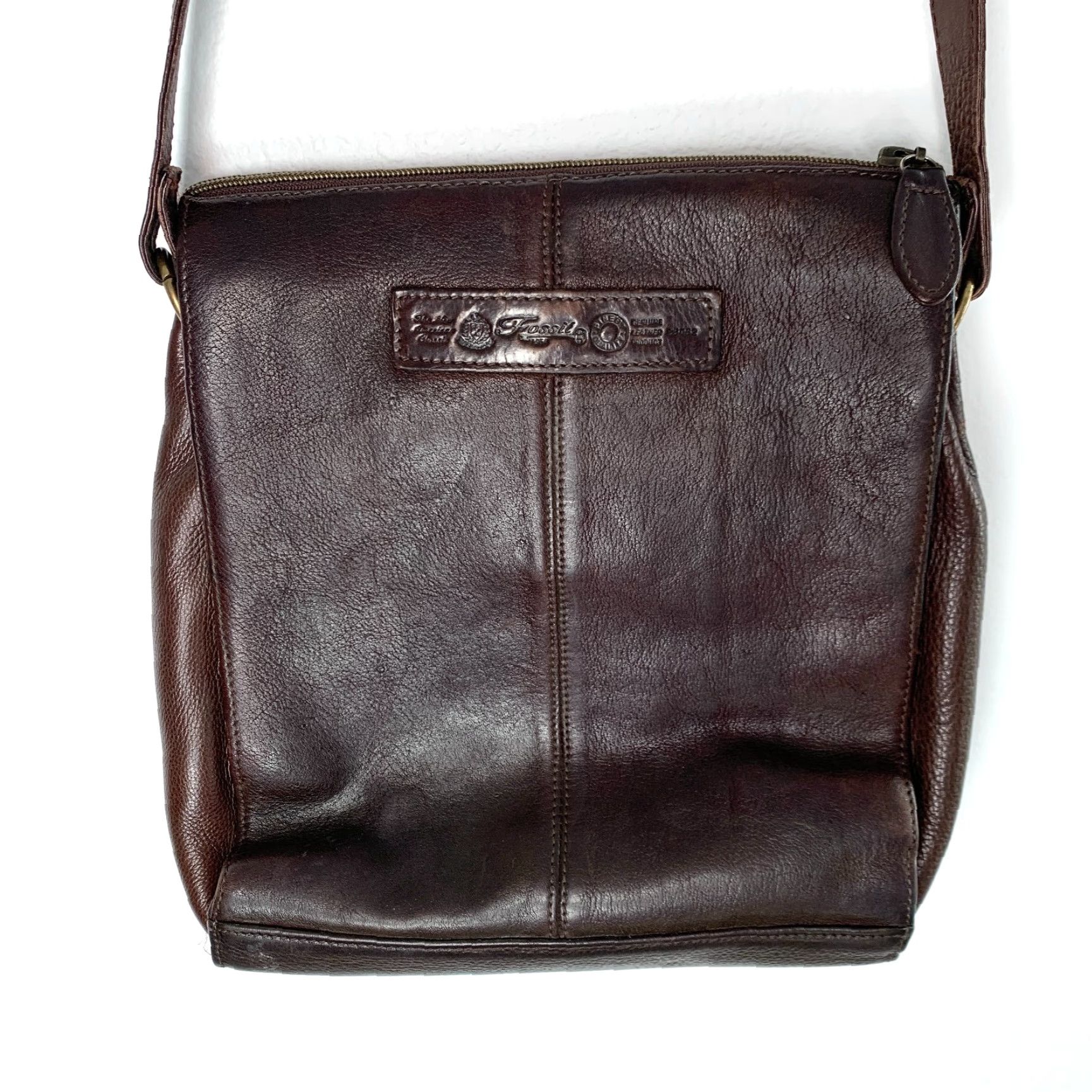 Fossil VINTAGE Fossil Dark Brown Pebble Leather Key Charm Crossbody Satchel Bag Purse Size ONE SIZE - 2 Thumbnail