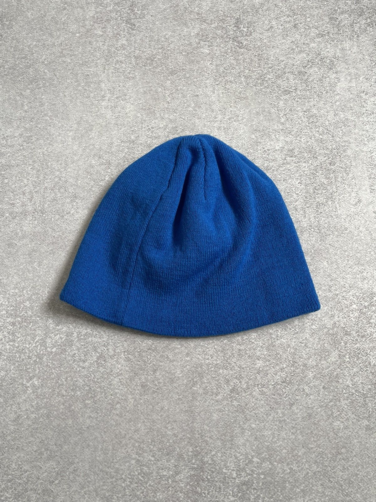 New Era New Era FC Zurich FCZ Soccer Swiss Football Beanie Hat Size ONE SIZE - 6 Thumbnail