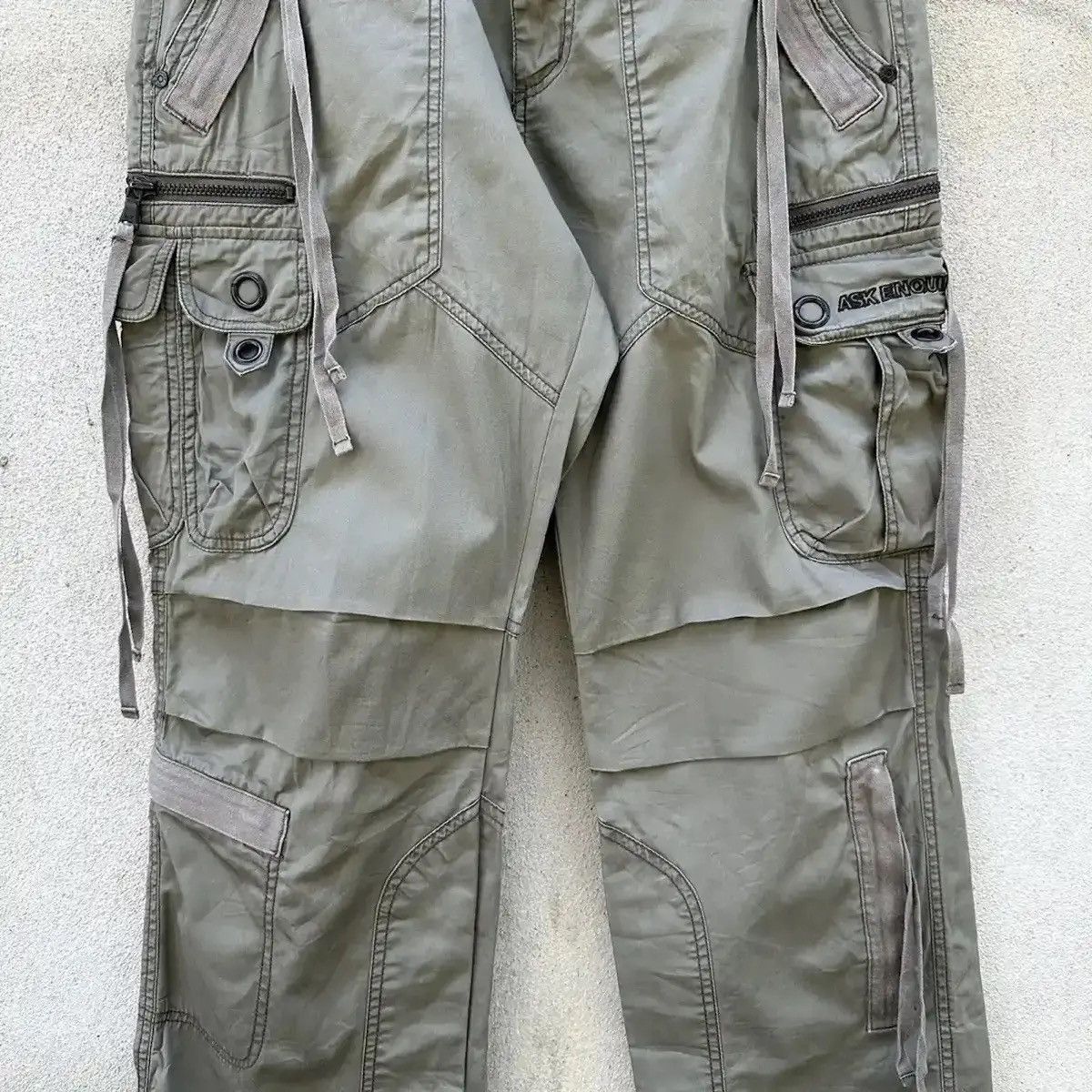 Le Grande Bleu (L.G.B.) RARE‼️ASK EQUIRED BONDAGE PUNK TROUSERS MULTIPOCKET CARGO Size US 30 / EU 46 - 4 Thumbnail