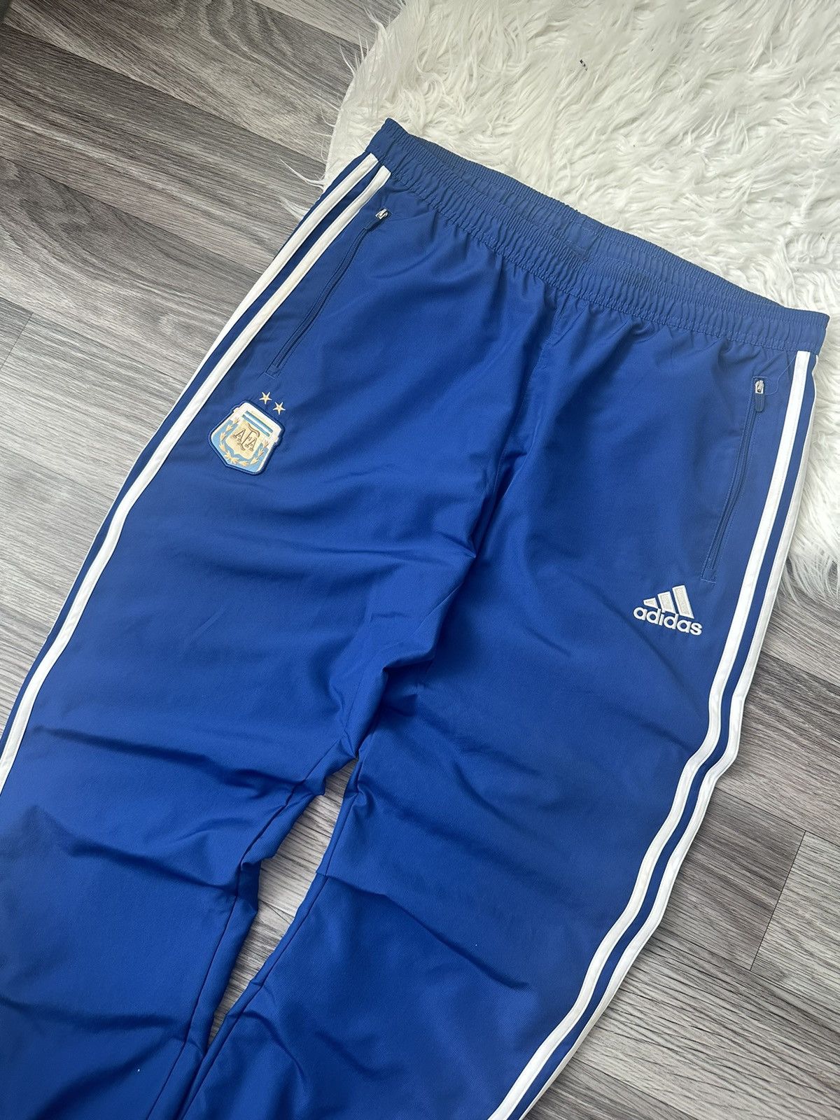 Adidas Adidas Argentina Vintage 2013-2014 Tracksuit hype y2k size L Size US L / EU 52-54 / 3 - 14 Thumbnail