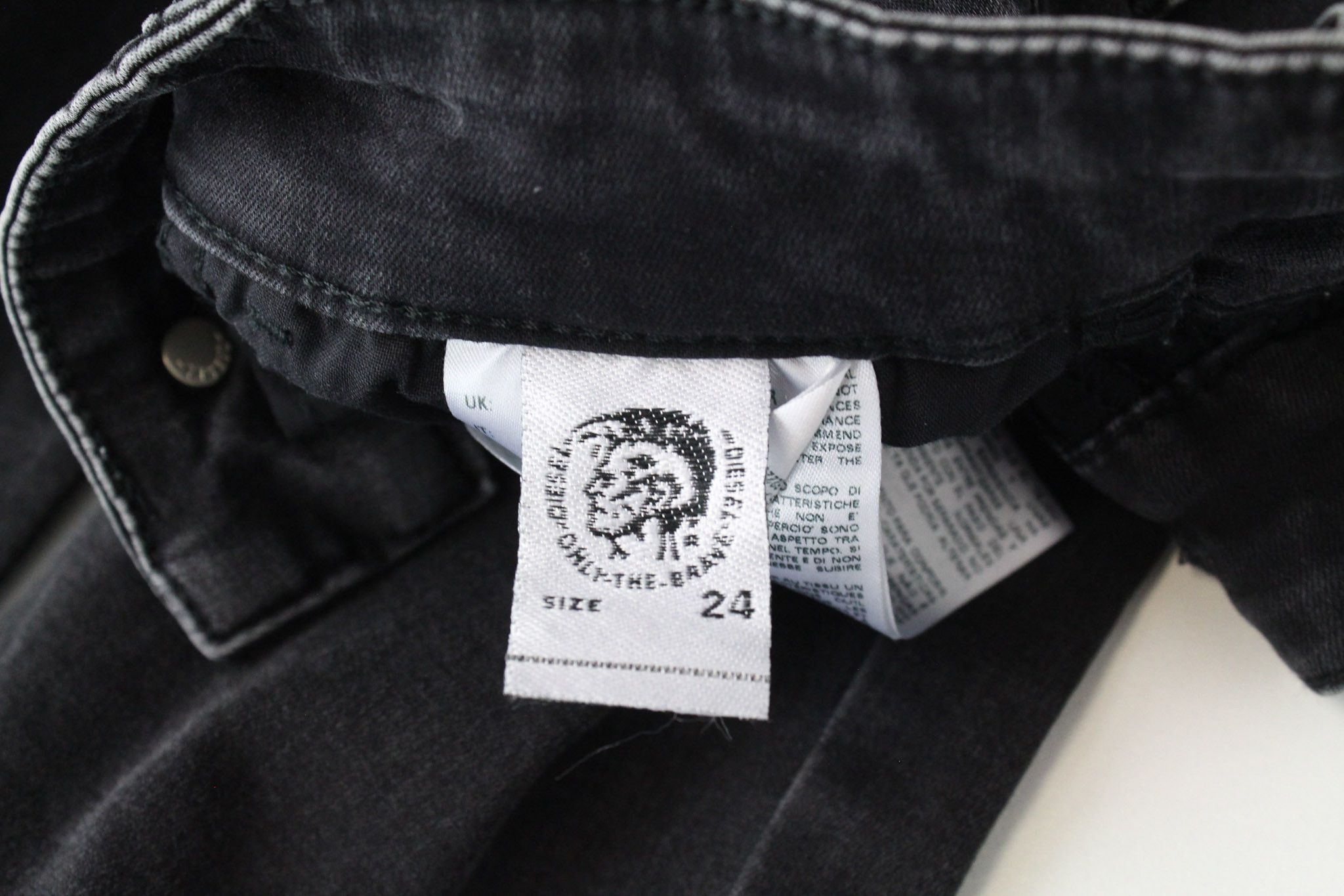 Diesel SLANDY 0680I W24/L32 Dark Grey Jeans 70295 Size 24" / US 00 / IT 34 - 6 Thumbnail