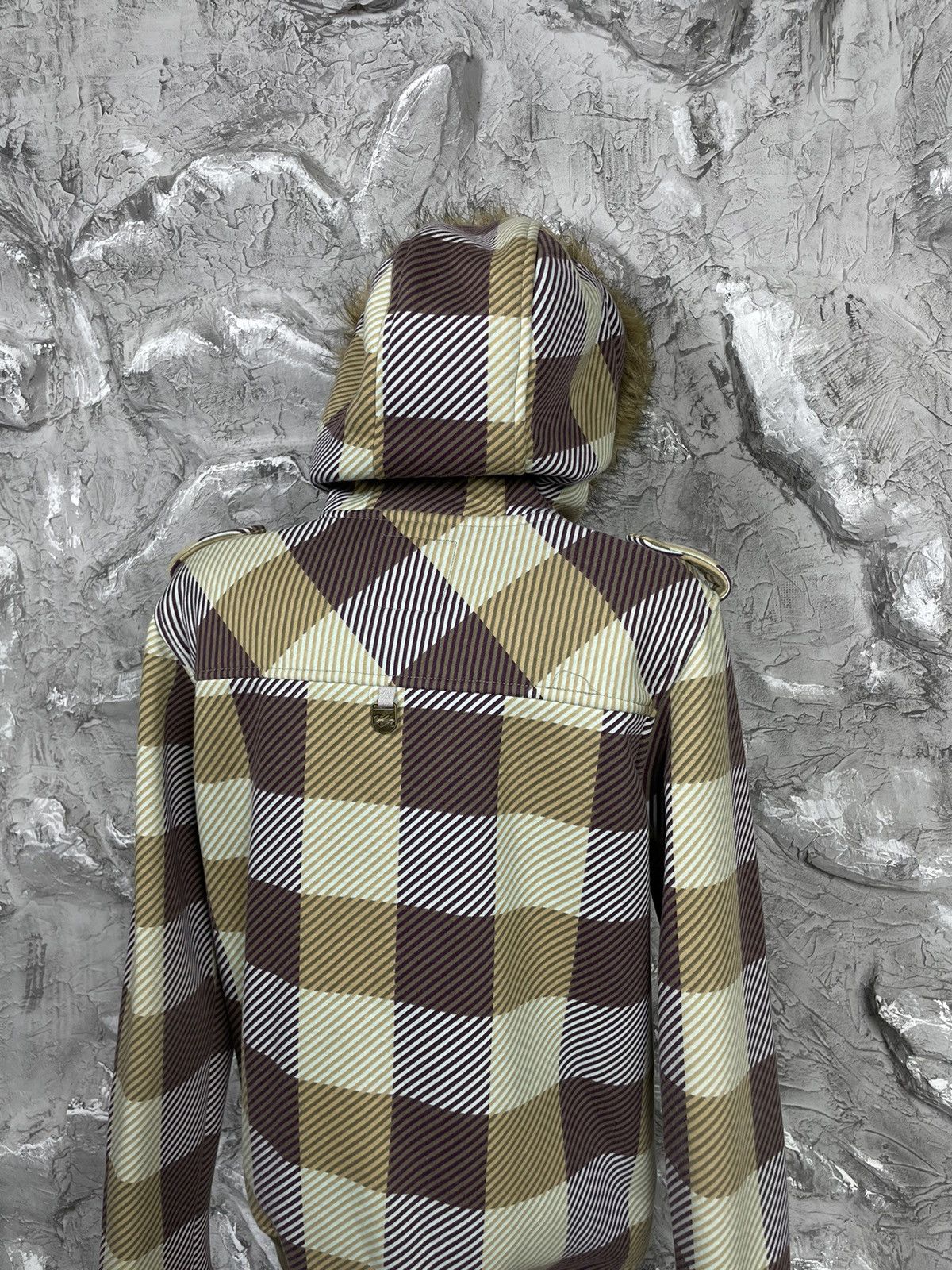 Billabong × If Six Was Nine × Le Grande Bleu (L.G.B.) Billabong Vintage Japanese Fur Hoodie Y2K Size US M / EU 48-50 / 2 - 3 Thumbnail
