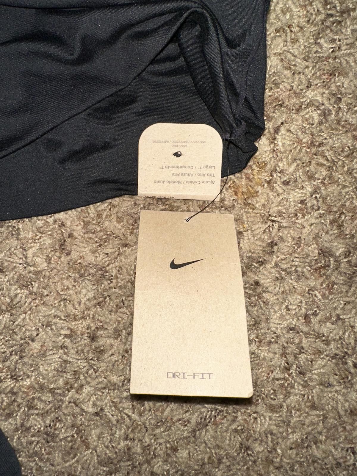 Nike Nike Women's One Dri-FIT 7” Maternity Black Shorts Size 26" / US 2 / IT 38 - 9 Thumbnail
