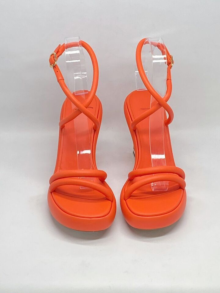 o1loc1c0824 Sandal in Orange