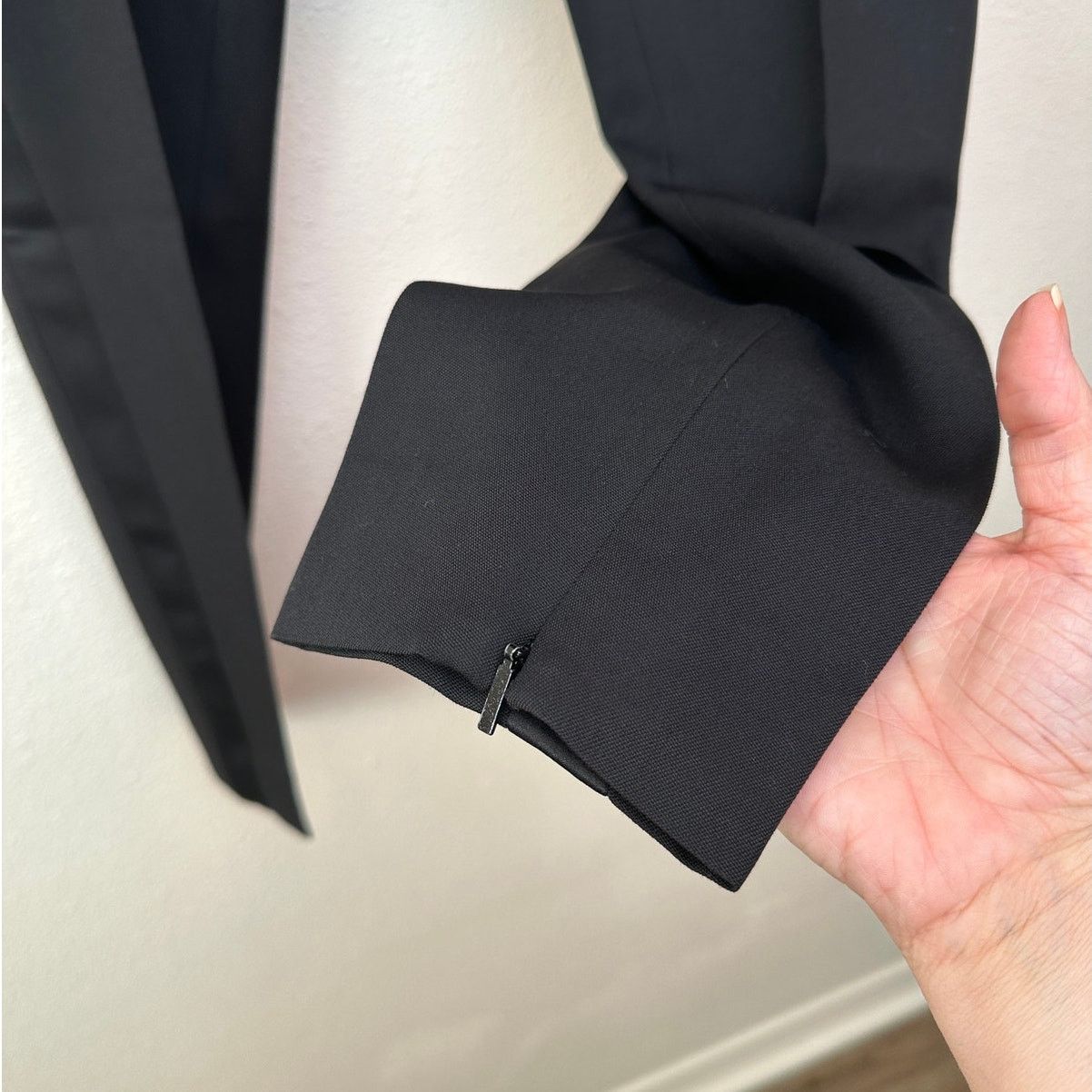Yves Saint Laurent Saint Laurent Black Tuxedo Pants Satin Stripe Zip Hem US 6 Size 28" / US 6 / IT 42 - 7 Thumbnail