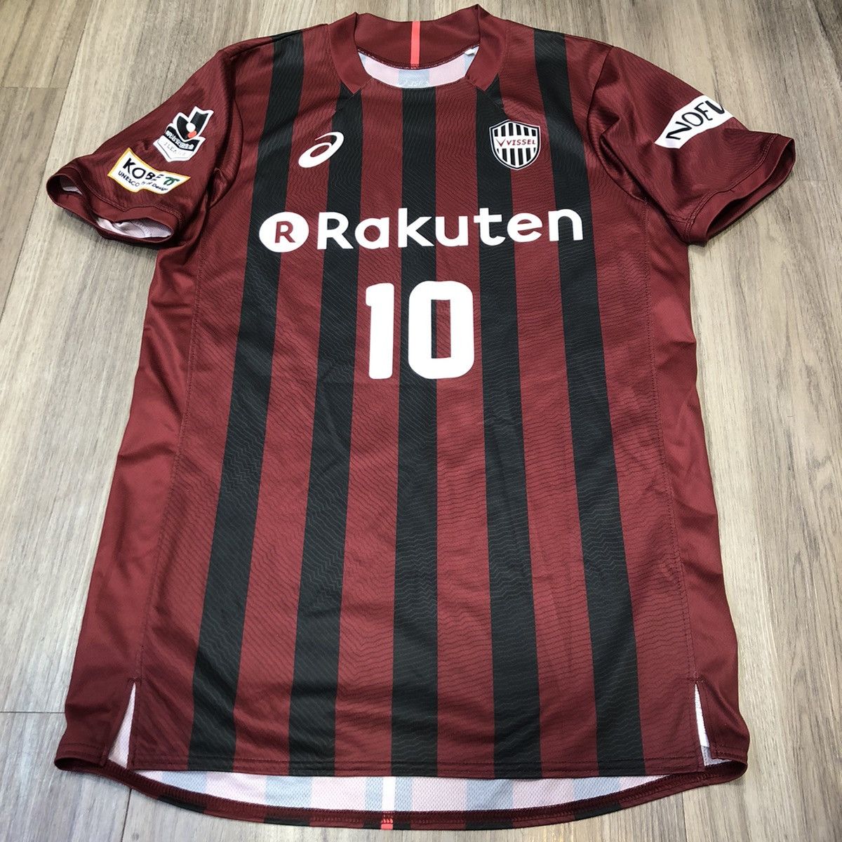 Asics × Japanese Brand Kobe vissel 2017 home shirt #10 Podolski Size US XL / EU 56 / 4 - 1 Thumbnail
