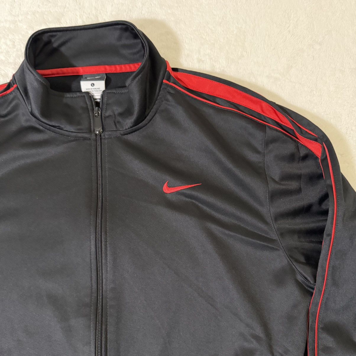 Nike y2k black and red Nike track jacket Size US L / EU 52-54 / 3 - 2 Thumbnail